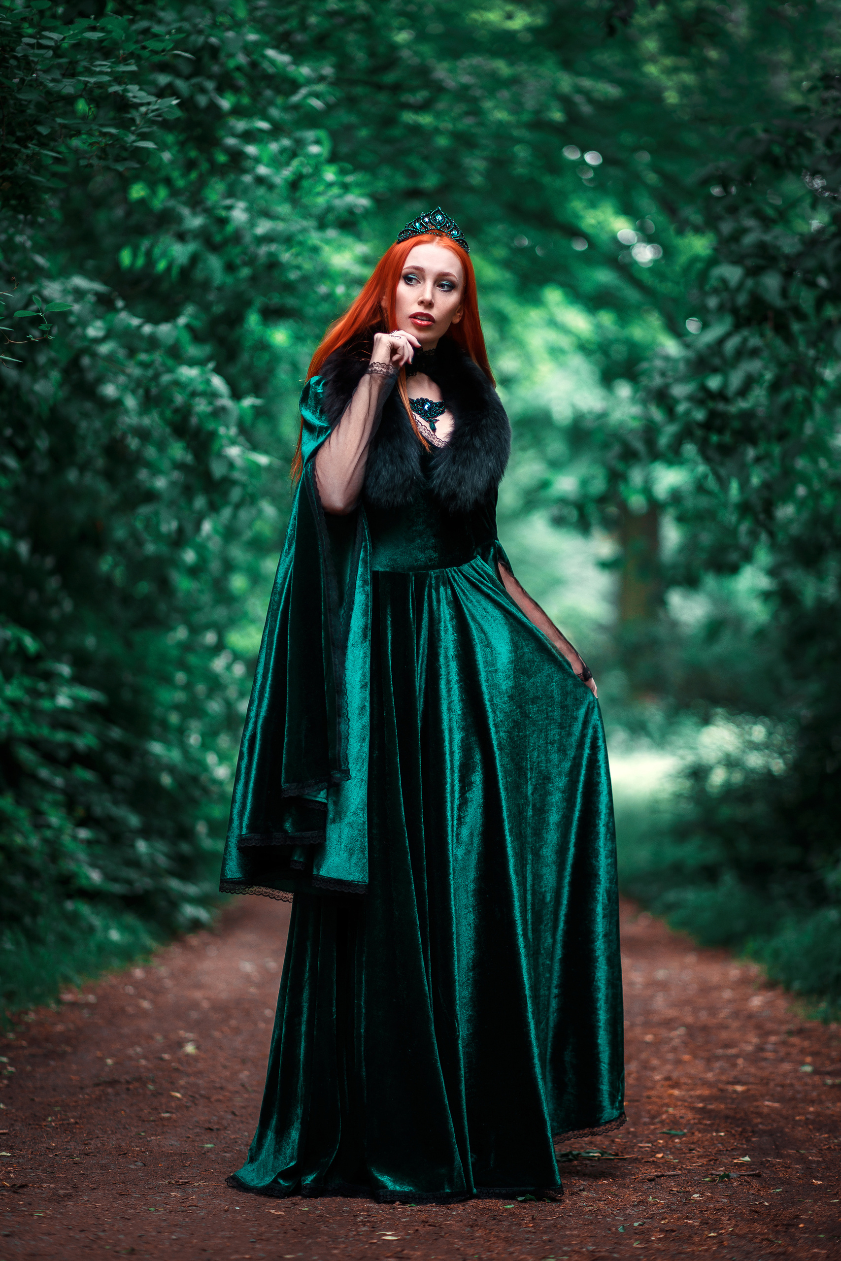 Elena Skullova, photographer and model. Mark Smilyanic | Portrait and Adventure Photographer from Belgrade