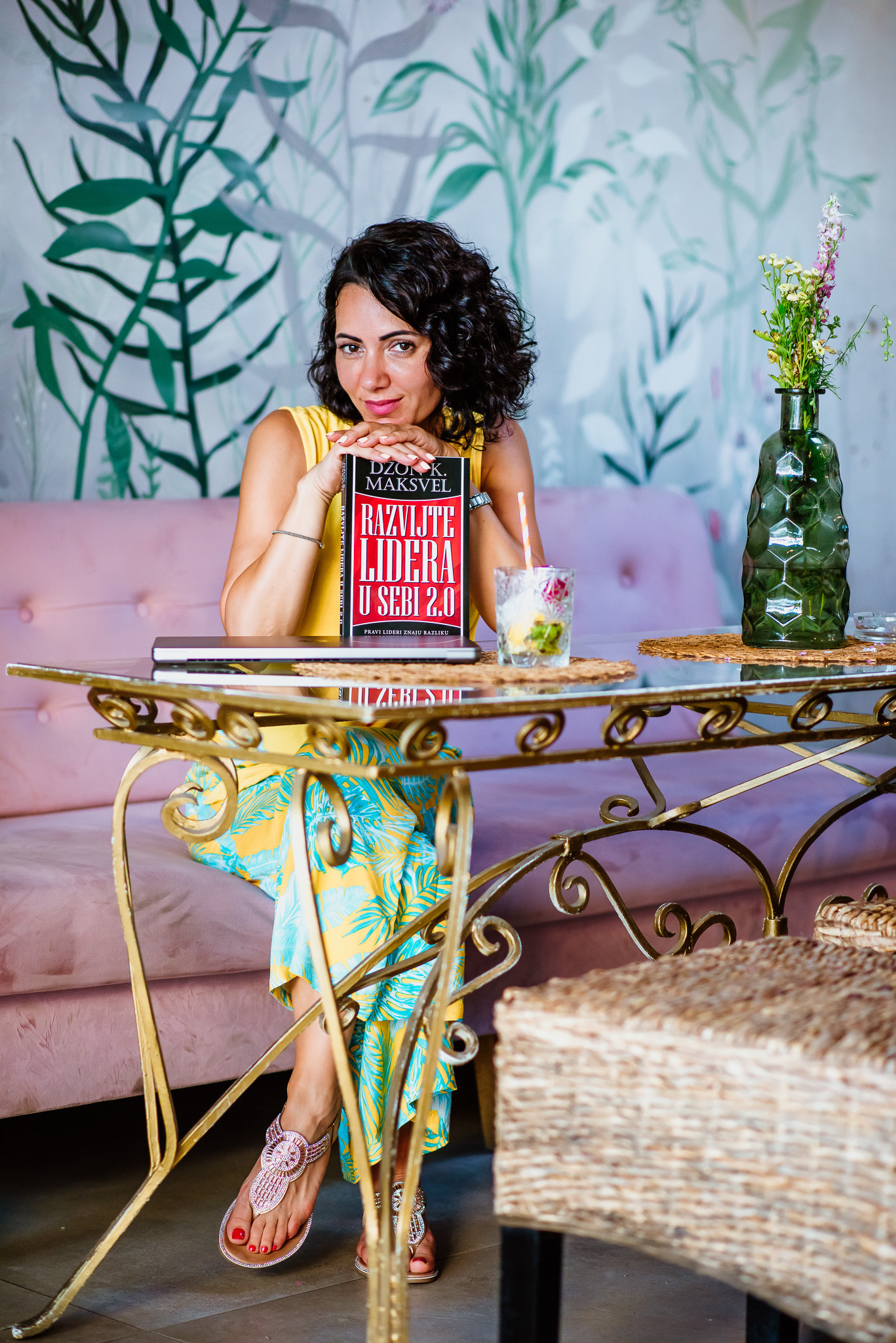 Portretno fotografisanje na lokaciji za sajt, drustvene mreze, licni brend. Bojana Žuža fotograf u Beogradu 📷 Belgrade photographer