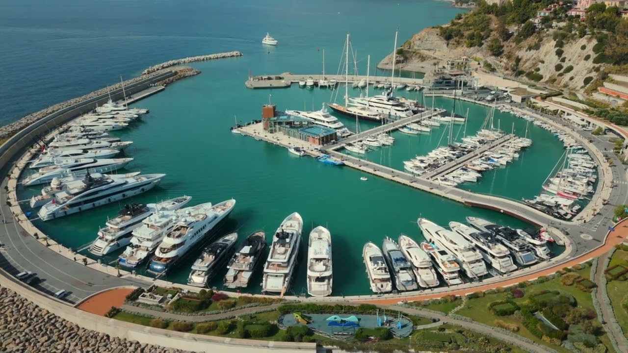 Une promenade à Ventimille. Photographe sur Cote d’Azur. Portraits de familles, couples, enfants, événements