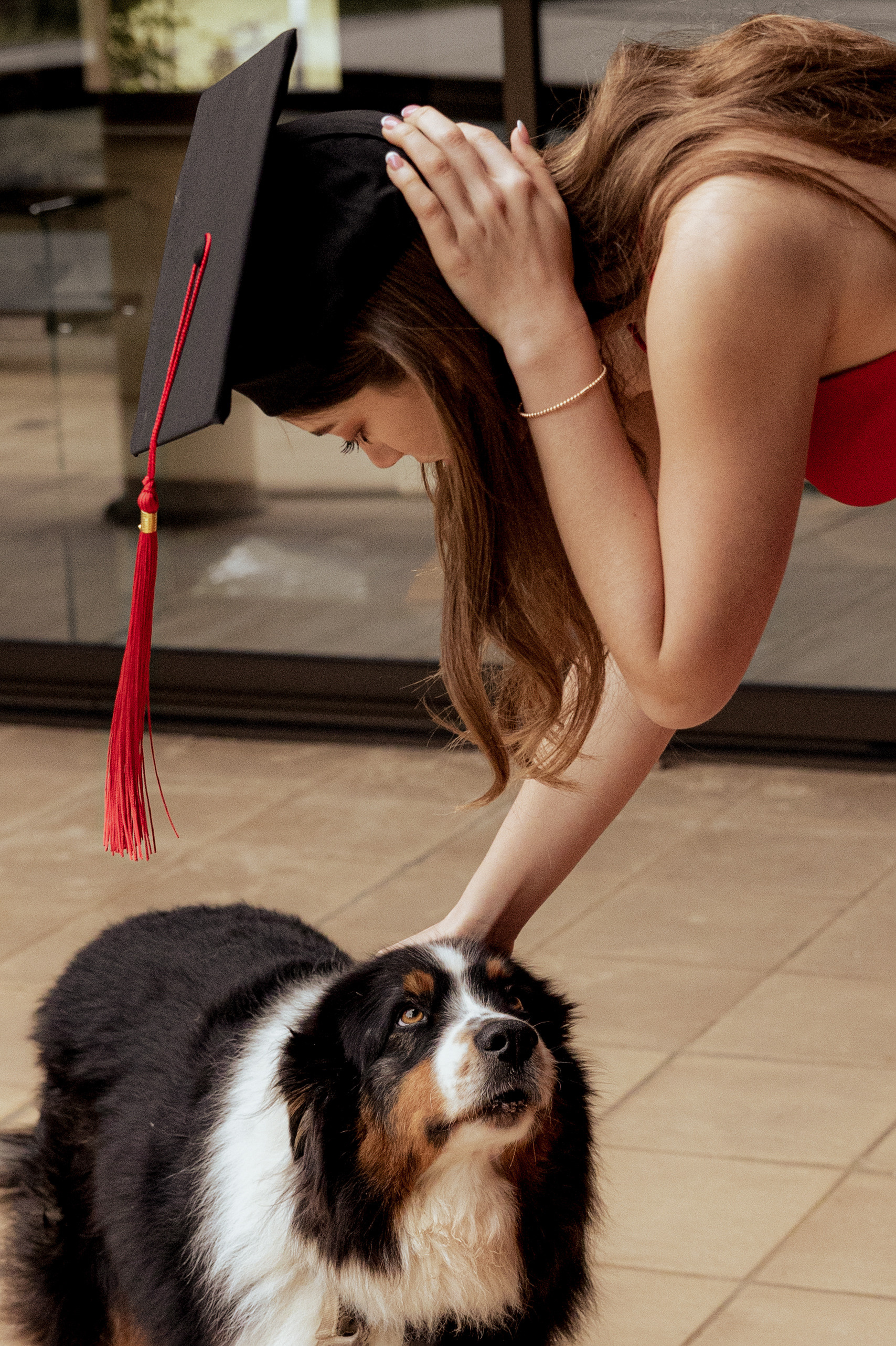 Graduation photo session in Toulouse. Eugenie Smirnova — wedding, corporate and lifestyle photographer in Toulouse and Southwest France
