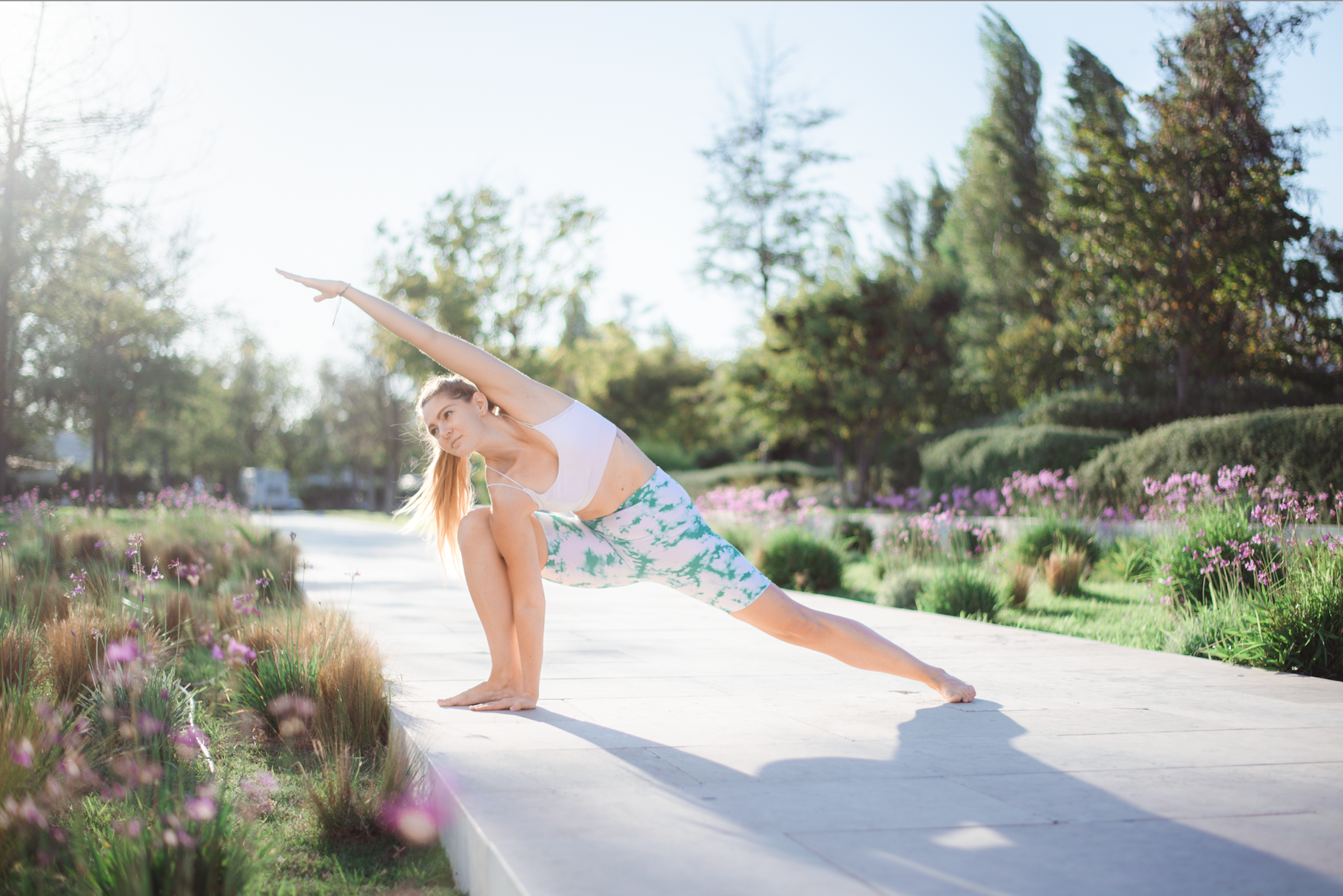 Yoga photographer Lisboa and Czech Republic. Mateřství. Nevýchova. Život v souladu s přírodou. Jóga