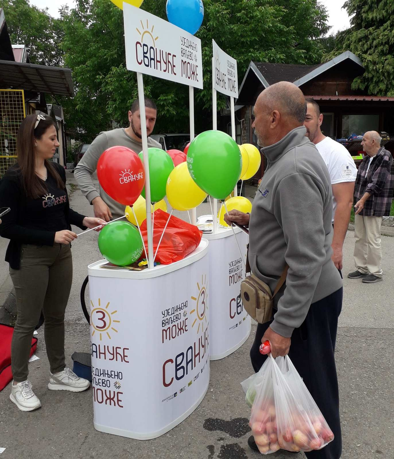 Пијачни дан и сВАнуће. Уједињено Ваљево Може