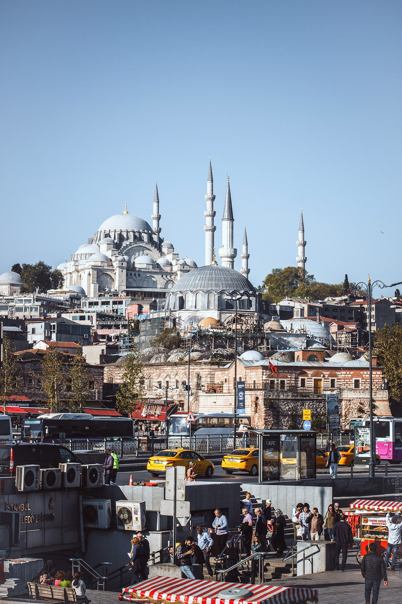 ISTANBUL. A TASTE OF THE CITY. Amina Gunenc - bruiloft- en familie fotograaf in Nederland
