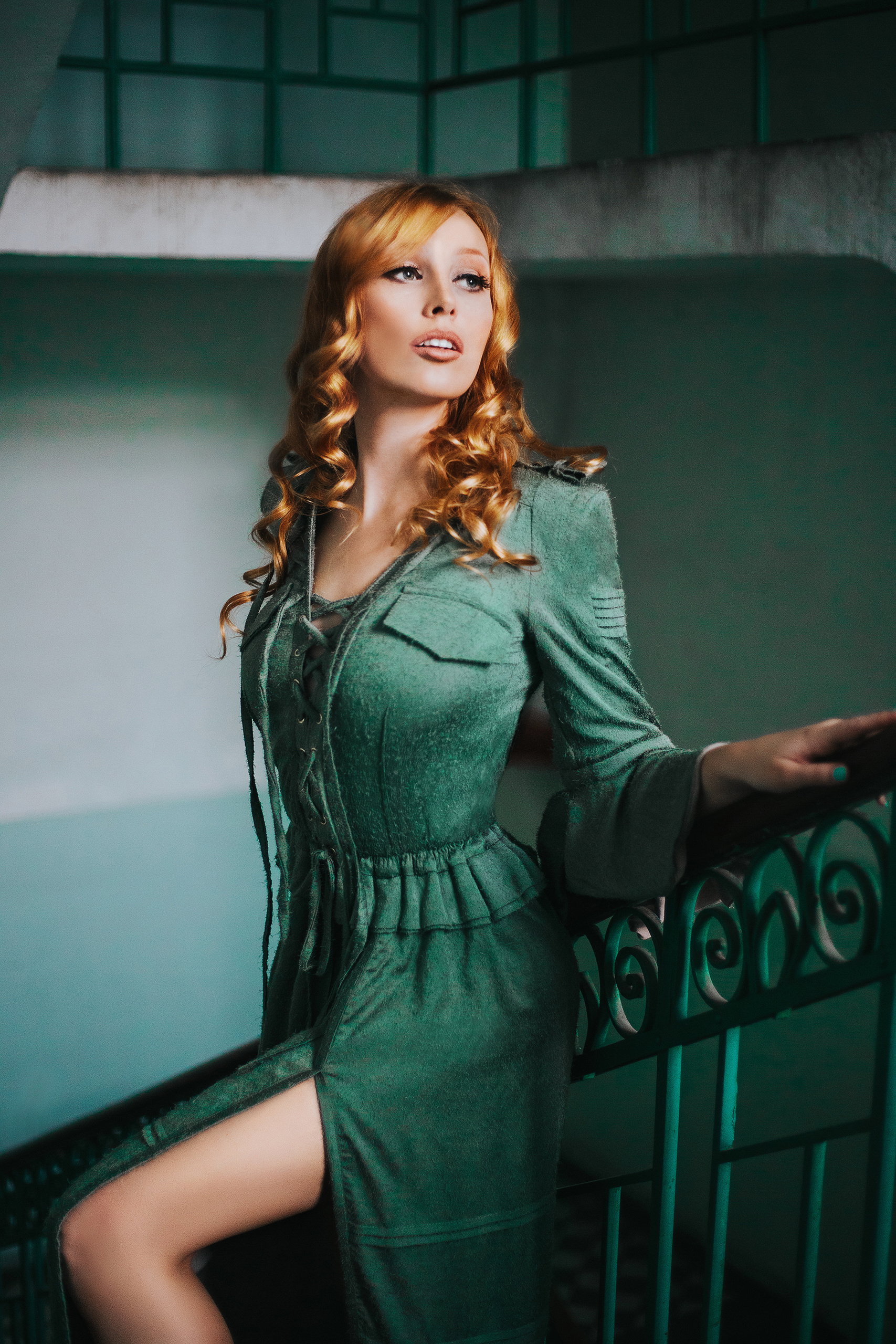 Elena Skullova, photographer and model. Mark Smilyanic | Portrait and Adventure Photographer from Belgrade