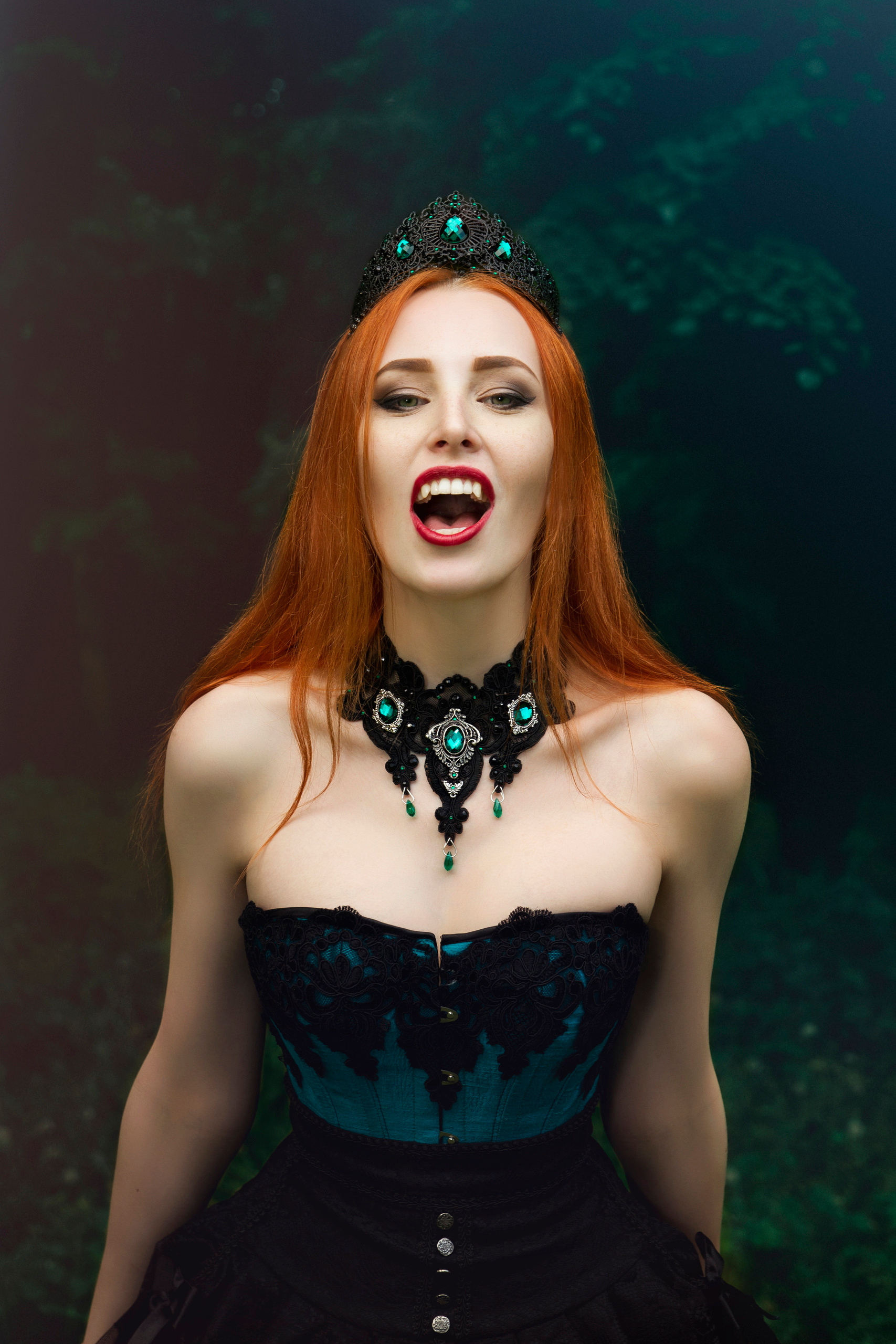 Elena Skullova, photographer and model. Mark Smilyanic | Portrait and Adventure Photographer from Belgrade