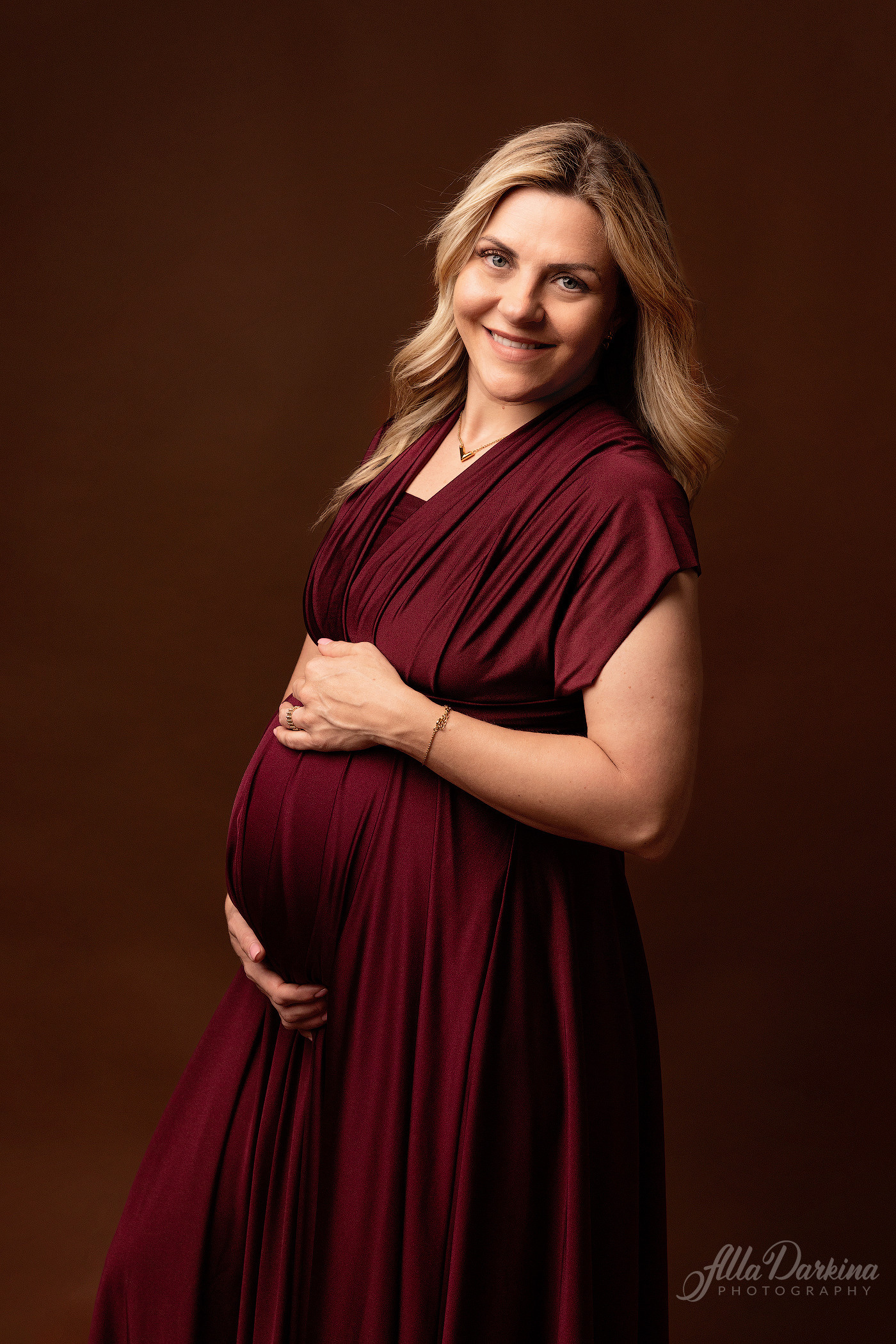 Maternity session session price guide. Newborn and family photographer. Hills District. Sydney