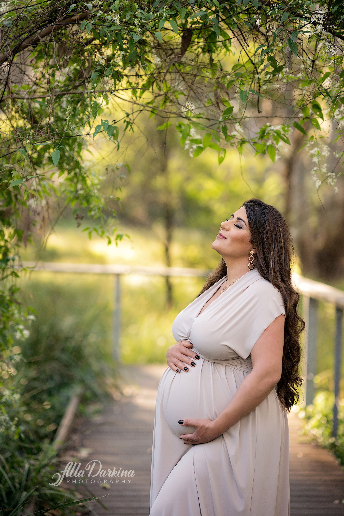 Maternity session session price guide. Newborn and family photographer. Hills District. Sydney