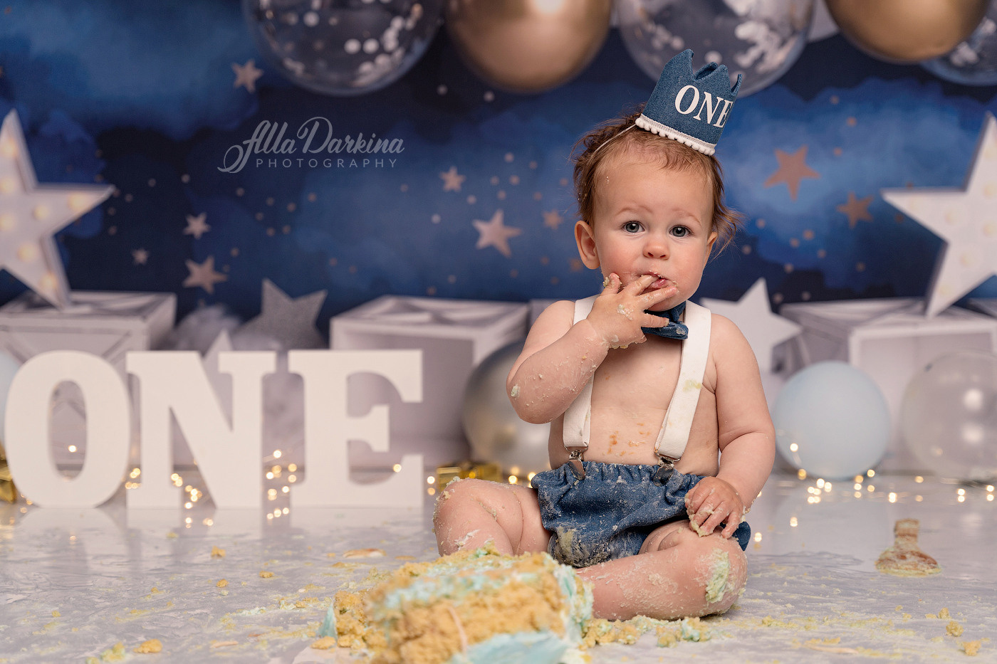 Cake smash session price guide. Newborn and family photographer. Hills District. Sydney