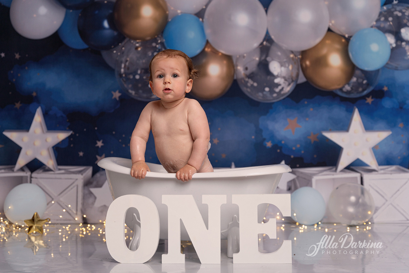 Cake smash session price guide. Newborn and family photographer. Hills District. Sydney