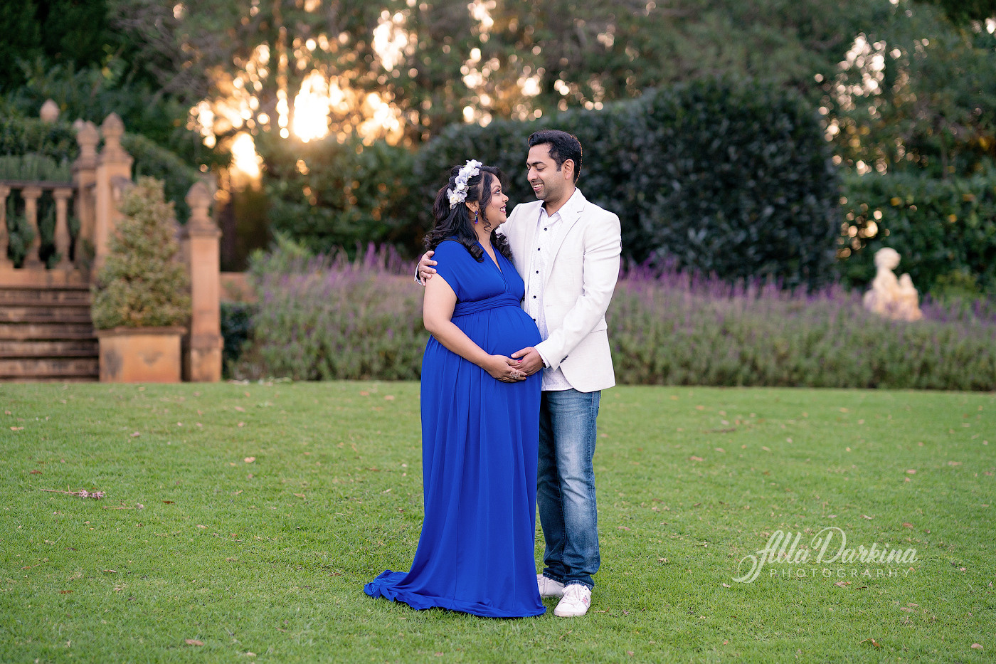 Maternity session session price guide. Newborn and family photographer. Hills District. Sydney