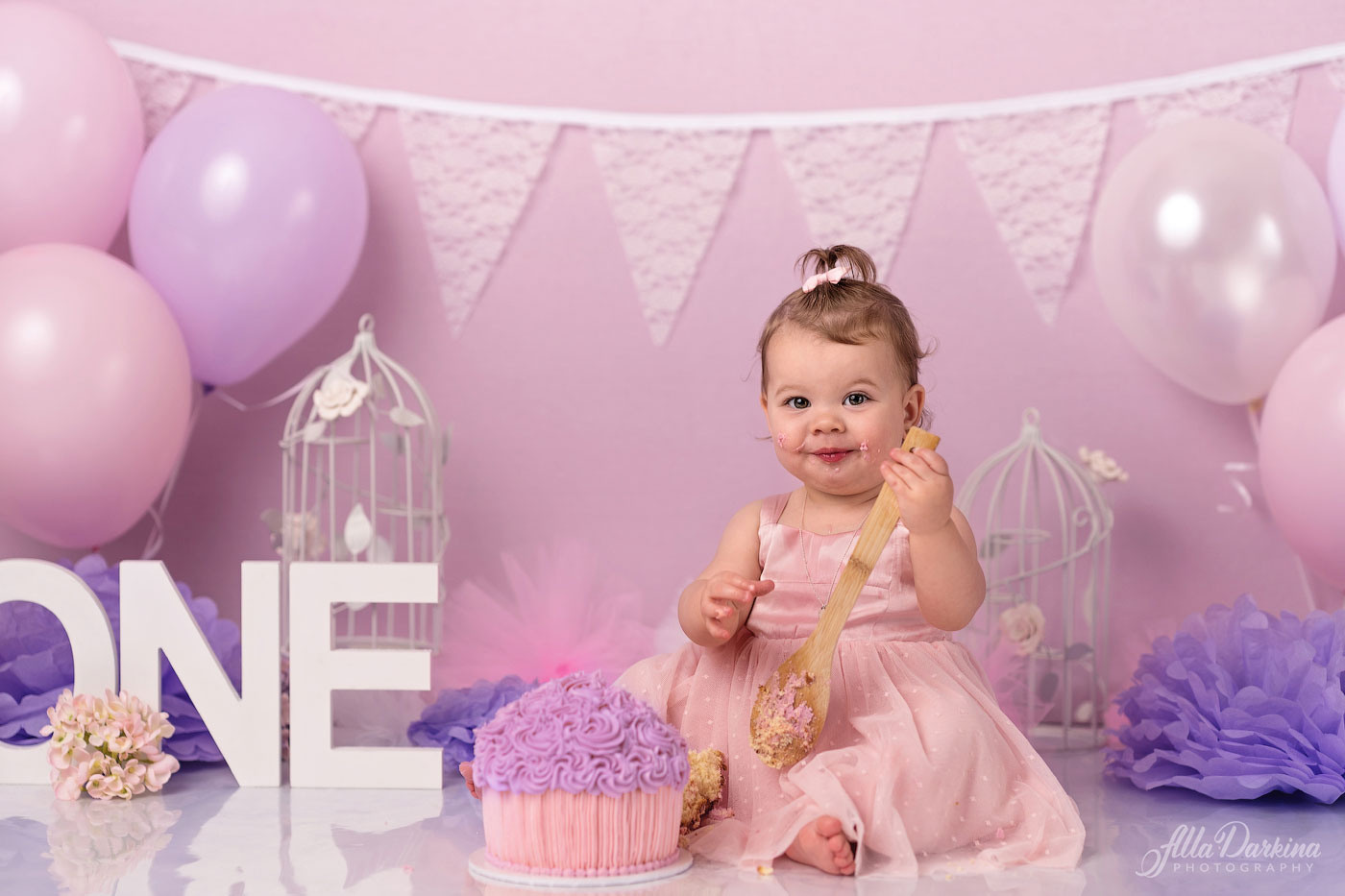 Cake smash session price guide. Newborn and family photographer. Hills District. Sydney