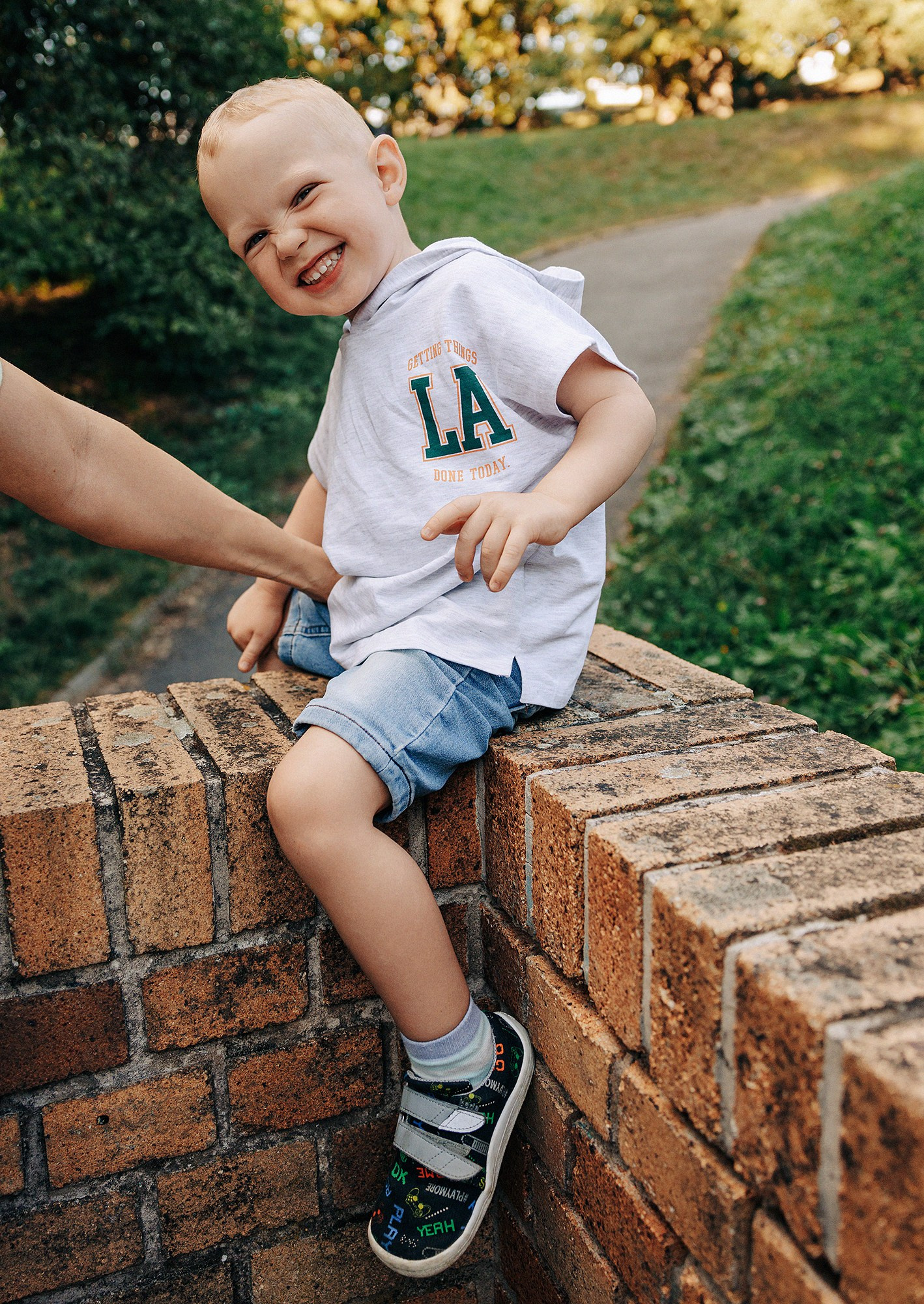 Таня, Андрей и Паша на прогулке. Family and wedding photographer in Prague Natalia Fedori