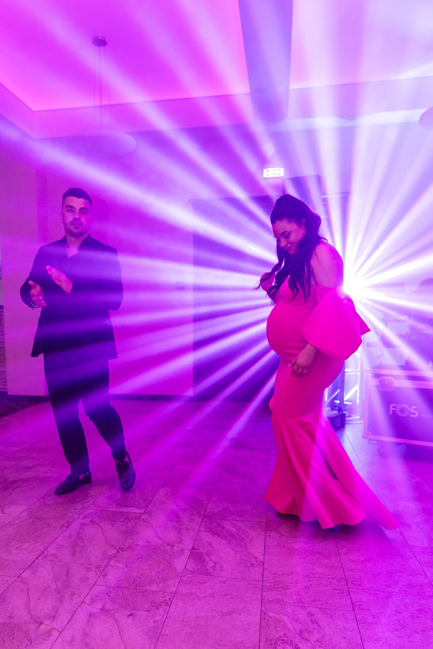 fotograf botez , fotografie botez Botoșani, fotograf Alin Chirilă, amintiri botez, fotografii botez, botez Miruna Parascheva, fotograf copii, fotografie botez în Botoșani-alt="botez , fotografie botez Alin Chirilă, amintiri botez, fotografii emoționante botez Botoșani"-- fotografii-botez-bebelus- amintiri-botez-micuț- moment-sfânt-crestinare- fotografie-emotionanta-botez- detalii-botez-bebelusi- parinti-fericiti-la-botez- fotograf-botez-profesionist- botez-in-biserica-ortodoxa- micuț-botezat-cu-emoție- zâmbete-și-lacrimi-la-botez- bebeluș-la-cristelniță- decor-botez-colorat- botez-cu-dragoste-și-credință- emotie-pura-la-botez- fotograf-botez-botosani- botez-iasi-suceava-fotograf- amintiri-nepretuite-botez-- Preotul ținându-l pe micuțul Mathias Gabriel la botez, în biserica Înălțarea Domnului, Copălău - Detalii de la botezul lui Mathias – lumânare, trusou și icoană - Familia lui Mathias Gabriel alături de micuț, în ziua botezului - Portret emoționant cu mama și bebelușul în brațe, în biserică,fotograf profesionist evenimente Botoșani, Iași, Suceava, Fălticeni, Bacău, Pașcani, Roman - AlinoFotoStudio by Alin Chirilă - servicii foto nuntă, botez, cununie, ședințe foto creative, albume personalizate, fotografii emoționante și calitative pentru cele mai importante momente din viață,fotograf nuntă Botoșani Alin Chirilă, ședință foto botez Iași - AlinoFotoStudio, servicii fotograf profesionist evenimente Suceava, fotograf cununie civilă Fălticeni - Alin Chirilă, album foto nuntă personalizat Bacău.“Bebeluș botezat în biserică, ținut în brațe de nași” • “Detaliu cu lumânarea de botez decorată cu flori albe” • “Părinți emoționați alături de copilul lor la ceremonia de botez” • “Masa festivă de botez cu decor tematic și tort personalizat” • “Momentul în care preotul toarnă apă sfințită pe fruntea bebelușului” “Bebeluș în rochie albă de botez, zâmbind în brațele mamei” • “Detaliu cu cruciulița de botez așezată pe o pernă de satin” • “Părinți și nași aprinzând lumânările în timpul ceremoniei de botez” • “Tort de botez decorat cu figurine tematice și numele copilului” • “Copil botezat dormind liniștit în pătuțul decorat festiv” • “Momentul în care preotul binecuvântează copilul în fața altarului” • “Invitați adunându-se în jurul mesei festive la petrecerea de botez” • “Bebeluș ținând în mână o jucărie personalizată primită la botez” • “Familie fericită pozând împreună după ceremonia de botez” • “Decor tematic cu baloane și flori la locația petrecerii de botez” fotograf Botoșani fotograf evenimente fotograf botez Alin Chirila fotograf alinofotostudio.fotograf botez Amelis Maria, fotografie botez Botoșani, fotograf Alin Chirilă, amintiri botez, fotografii botez, botez Amelis Maria, fotograf copii, fotografie botez în Botoșani,