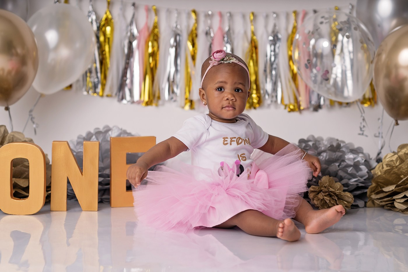 Cake smash session price guide. Newborn and family photographer. Hills District. Sydney