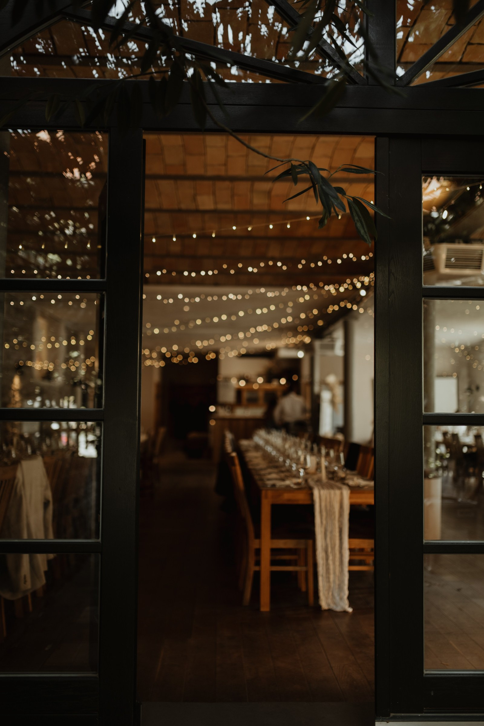 tilvolle Hochzeitsfotografie – Einzigartige Momentaufnahmen des Hochzeitstages mit natürlichen Farben und sanftem Licht.