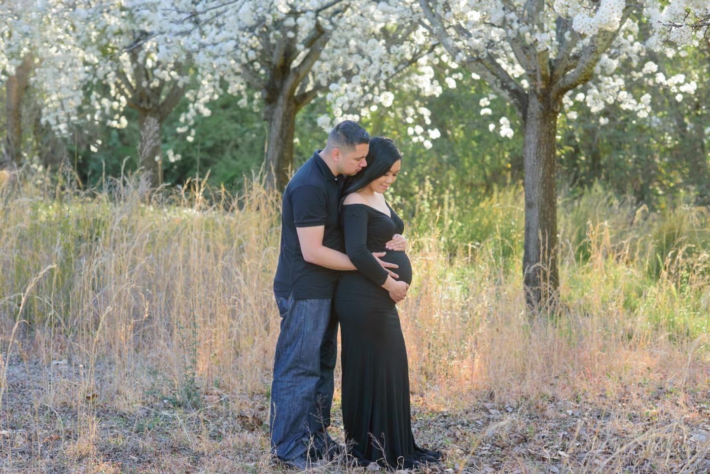 Rocklin maternity photographer. Family photographer in Roseville, Rocklin, Folsom, Sacramento