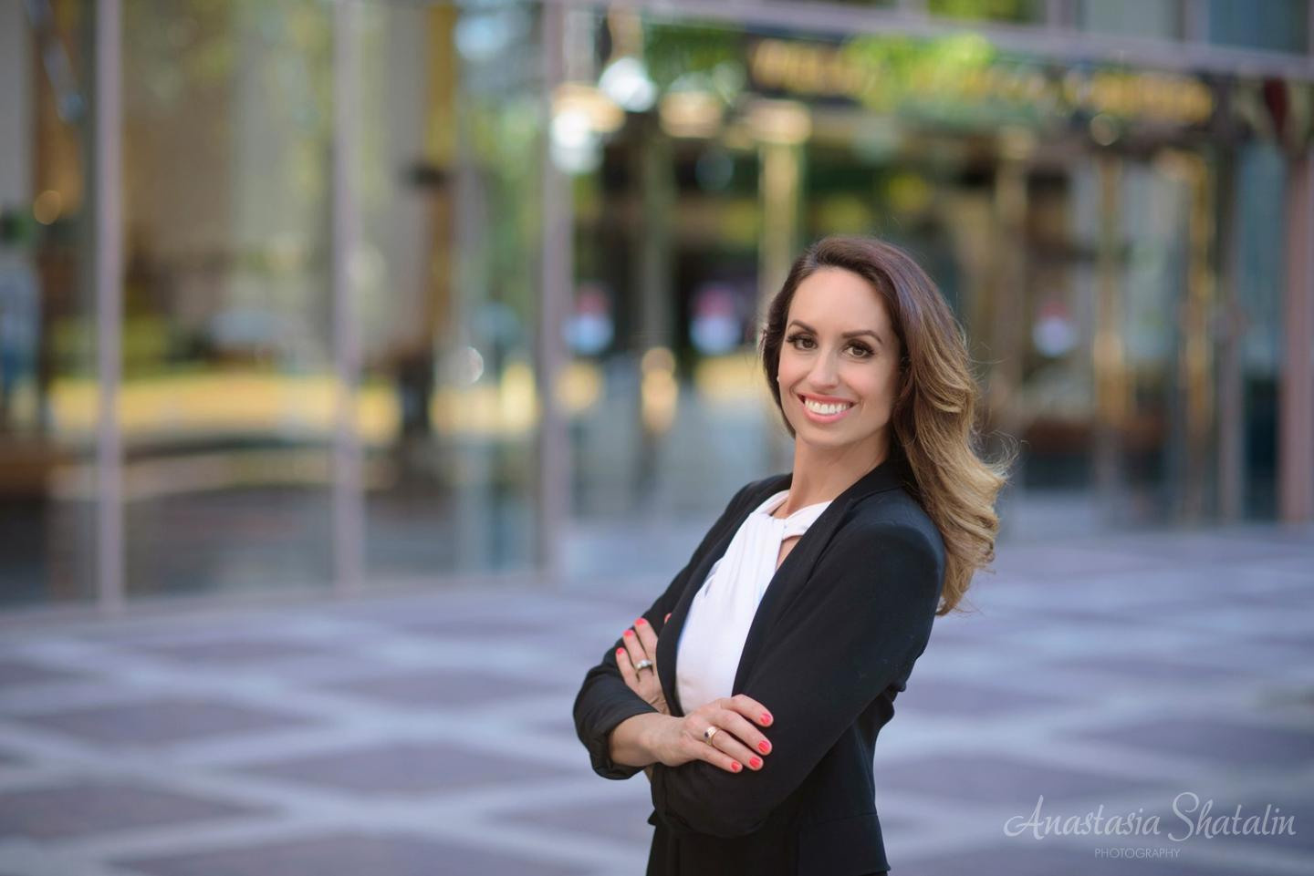 Business headshot photographer Rocklin, Sacramento, Roseville. Family photographer in Roseville, Rocklin, Folsom, Sacramento
