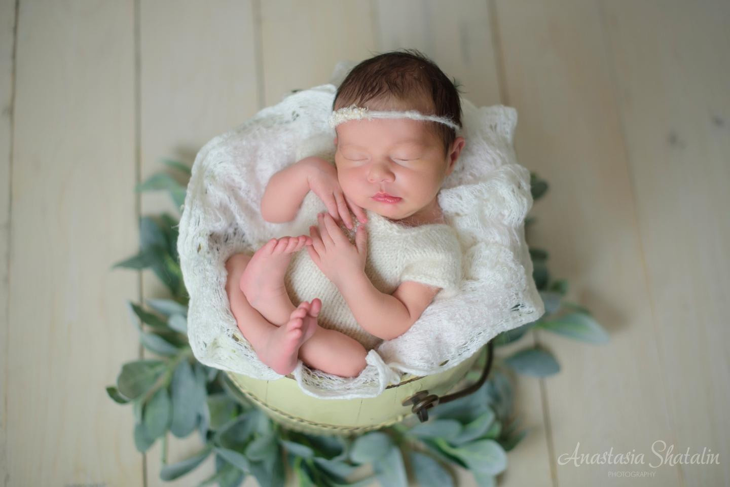 Newborn photography Roseville. Family photographer in Roseville, Rocklin, Folsom, Sacramento