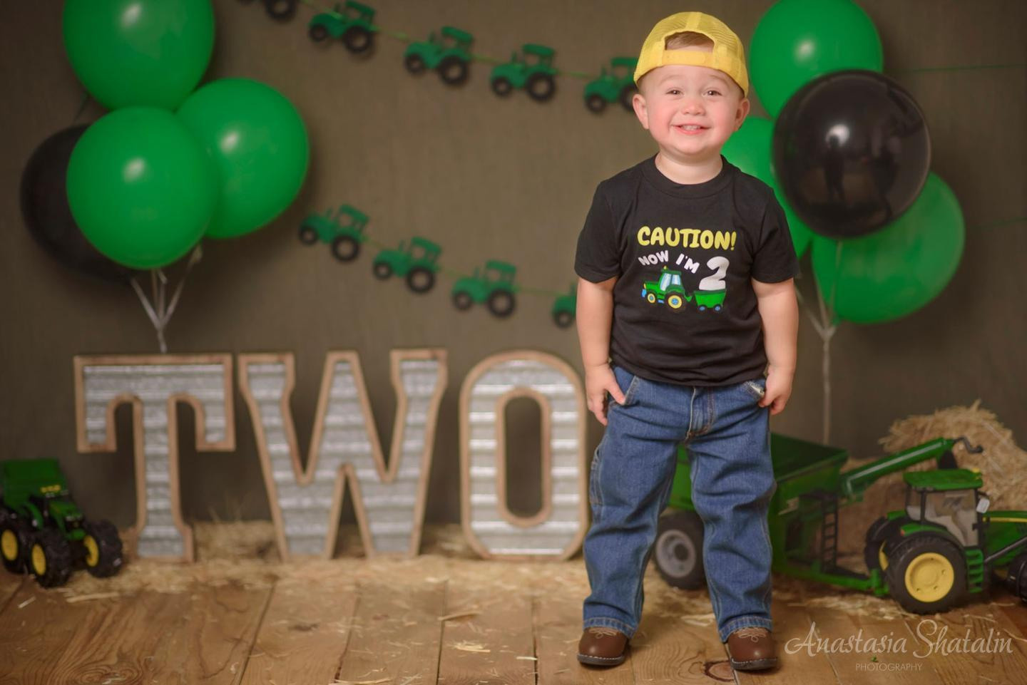 Second birthday photoshoot kids child photographer Roseville, Rocklin. Family photographer in Roseville, Rocklin, Folsom, Sacramento