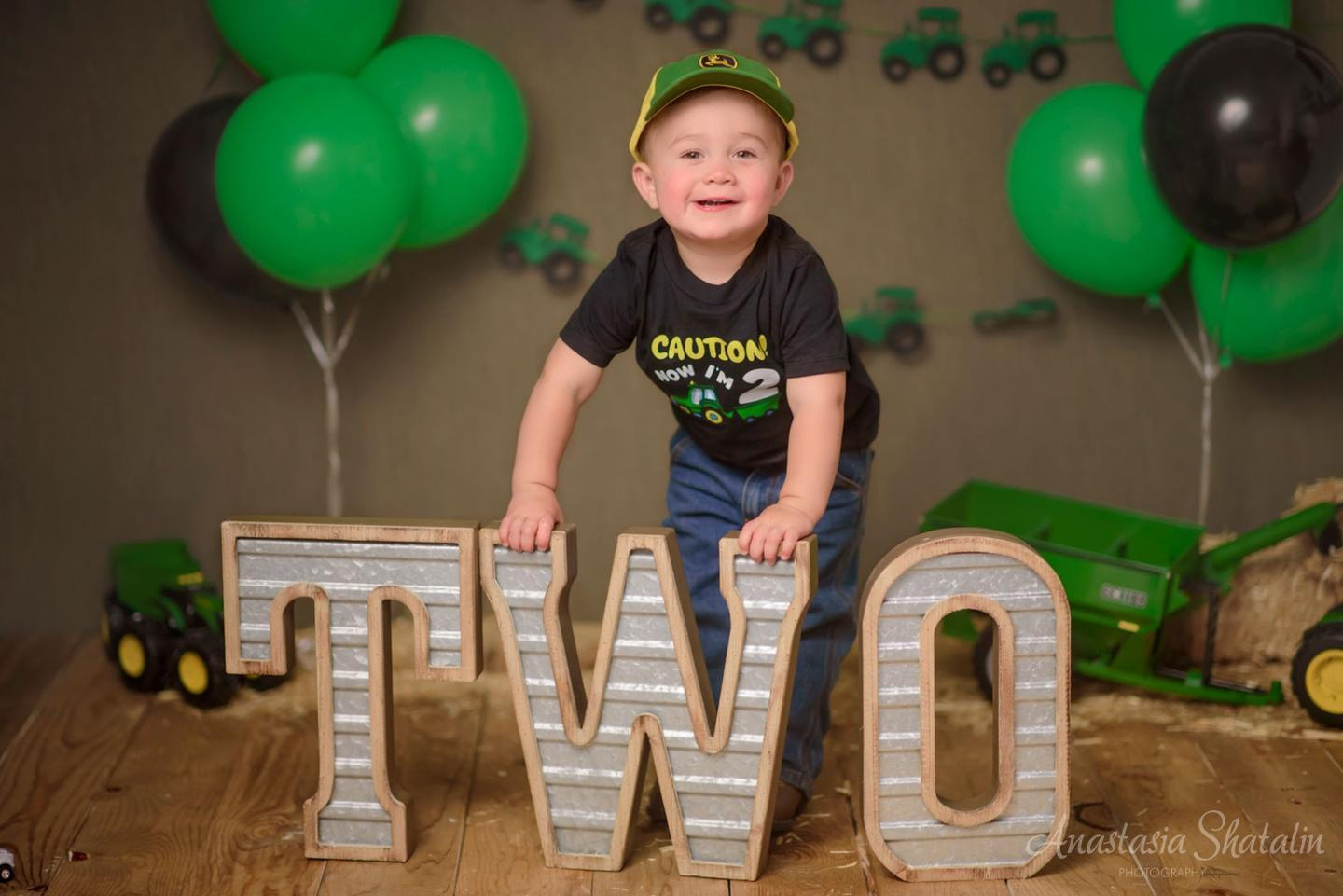 Second birthday photoshoot kids child photographer Roseville, Rocklin. Family photographer in Roseville, Rocklin, Folsom, Sacramento