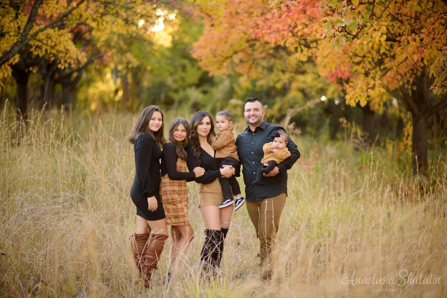 Fall autumn photography Folsome, Roseville, Rocklin. Family photographer in Roseville, Rocklin, Folsom, Sacramento
