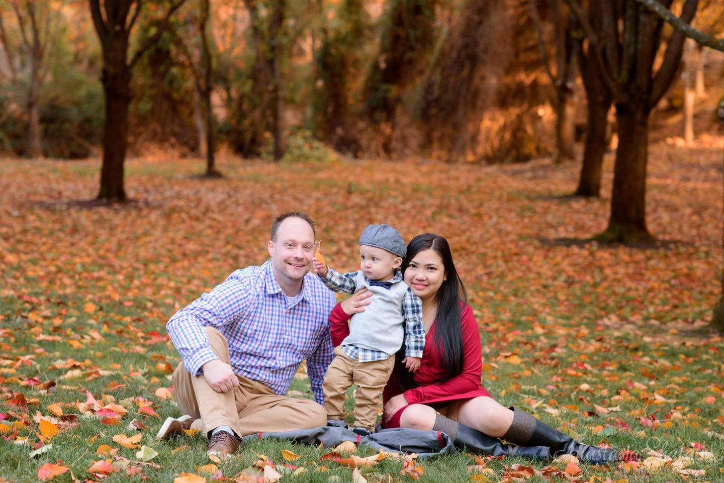 Outdoor fall family photographer Rocklin, CA. Family photographer in Roseville, Rocklin, Folsom, Sacramento