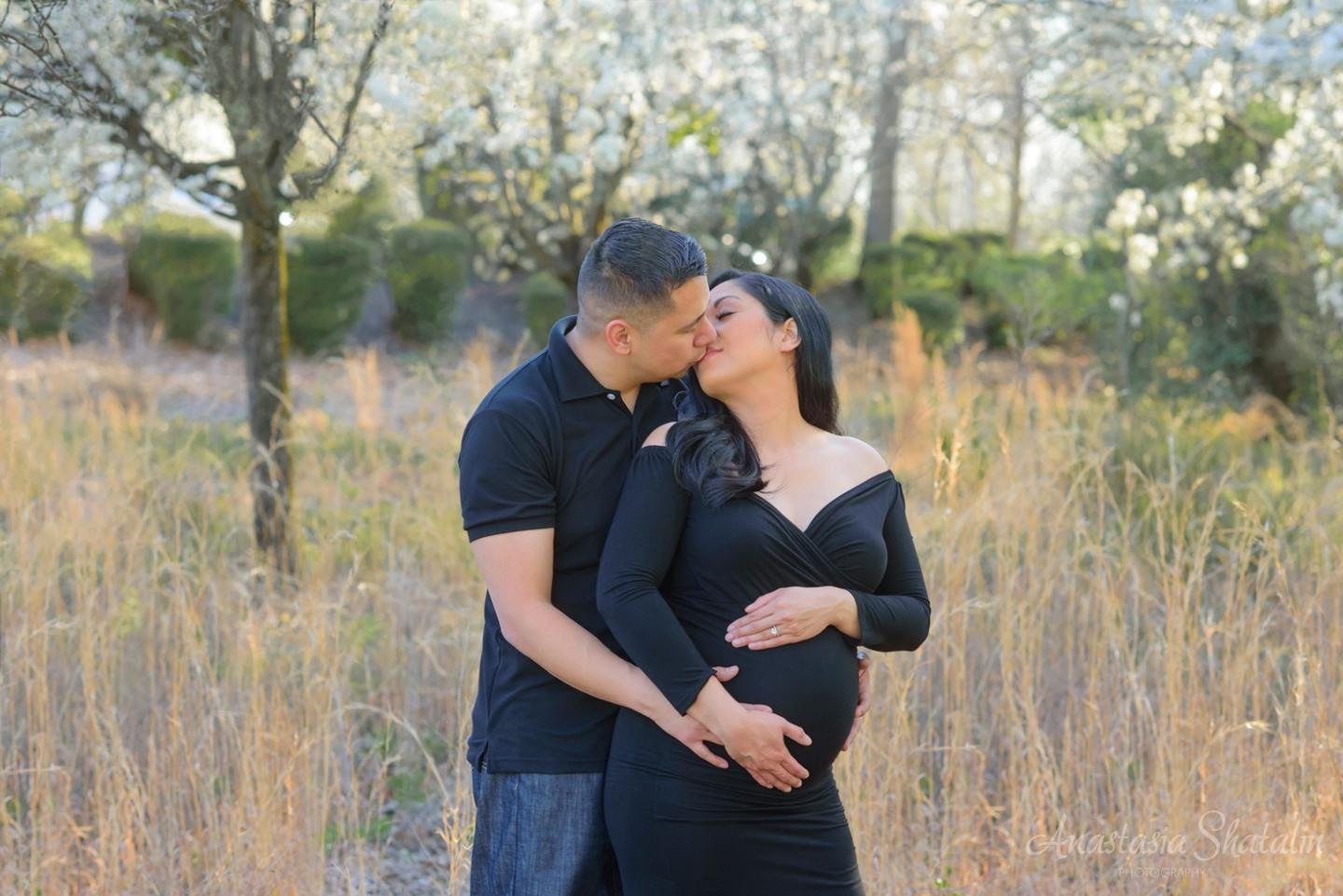 Rocklin maternity photographer. Family photographer in Roseville, Rocklin, Folsom, Sacramento