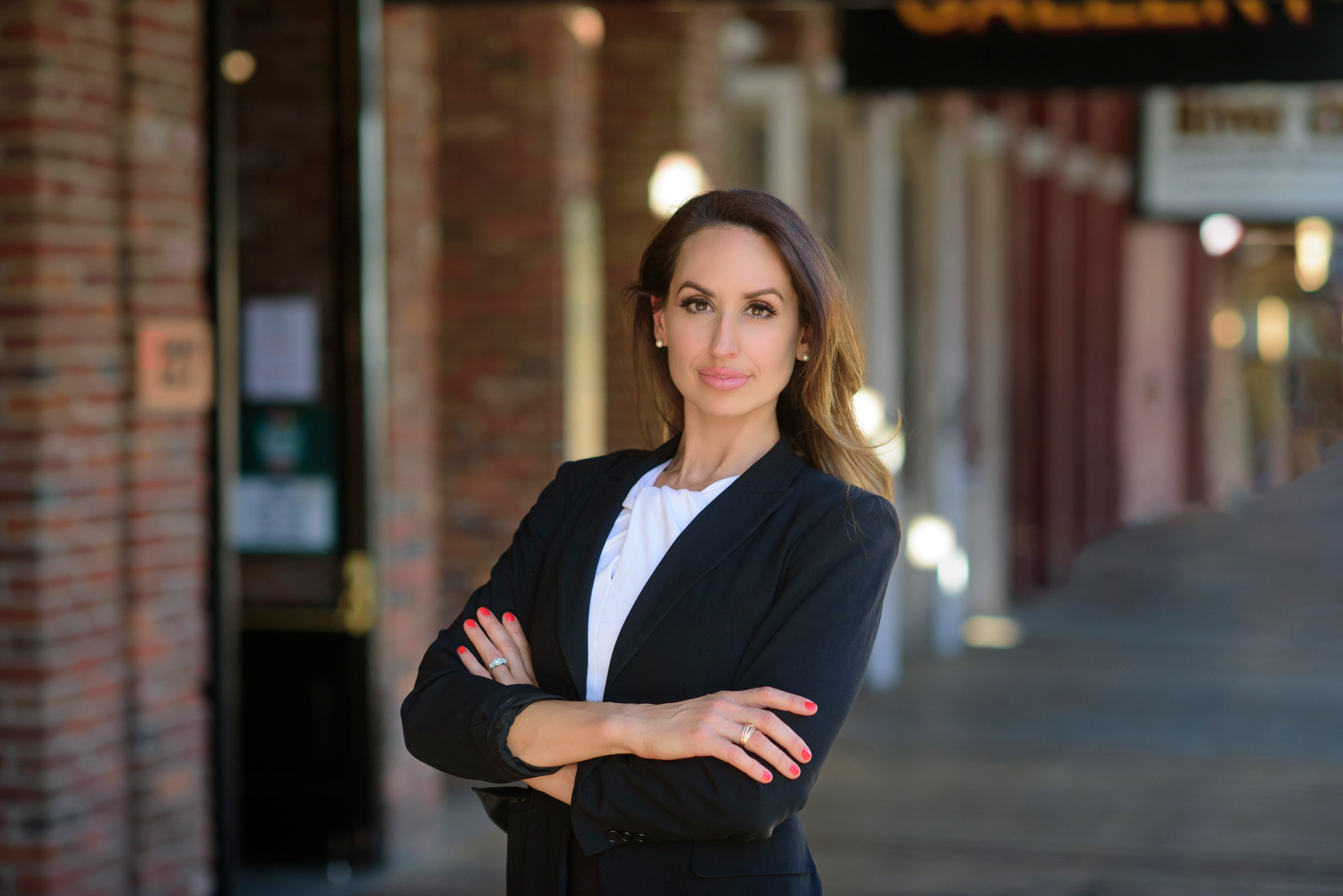 Business headshot photographer Rocklin, Sacramento, Roseville. Family photographer in Roseville, Rocklin, Folsom, Sacramento