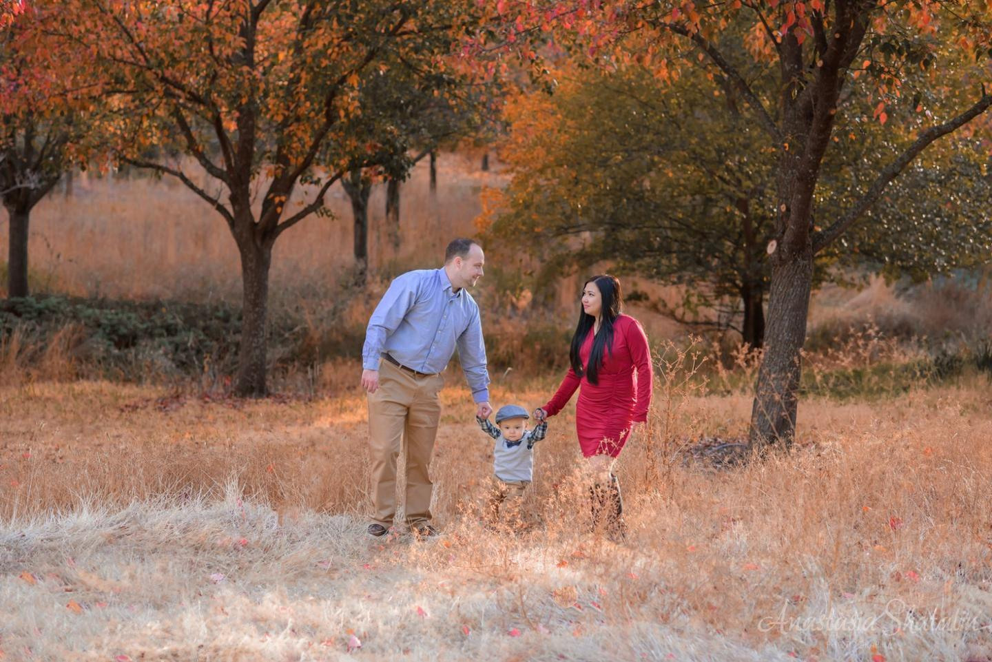 Outdoor fall family photographer Rocklin, CA. Family photographer in Roseville, Rocklin, Folsom, Sacramento