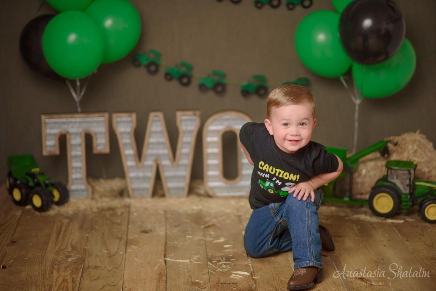 Second birthday photoshoot kids child photographer Roseville, Rocklin. Family photographer in Roseville, Rocklin, Folsom, Sacramento