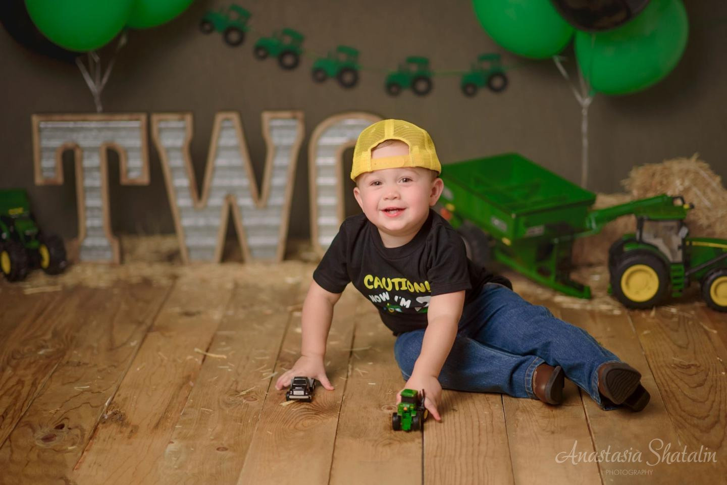 Second birthday photoshoot kids child photographer Roseville, Rocklin. Family photographer in Roseville, Rocklin, Folsom, Sacramento