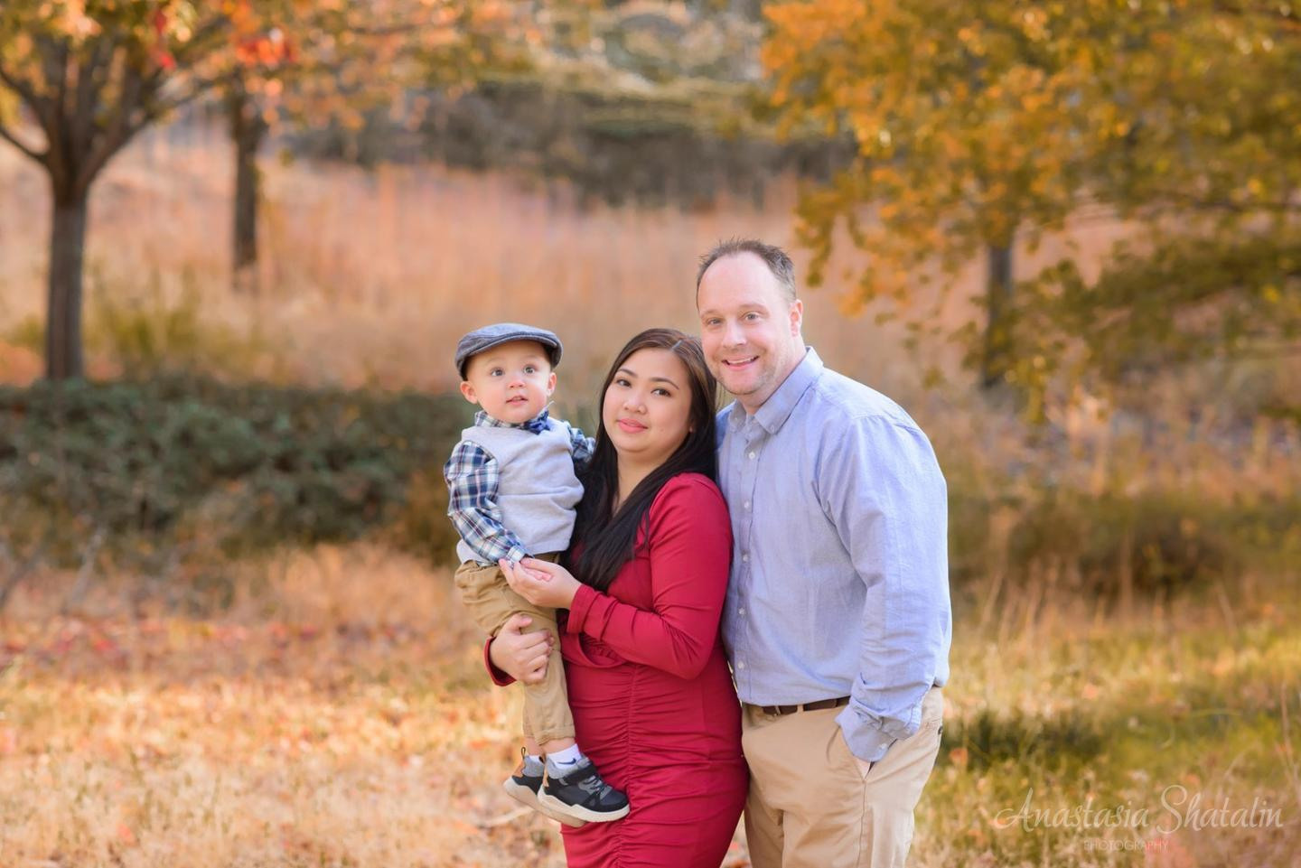 Outdoor fall family photographer Rocklin, CA. Family photographer in Roseville, Rocklin, Folsom, Sacramento