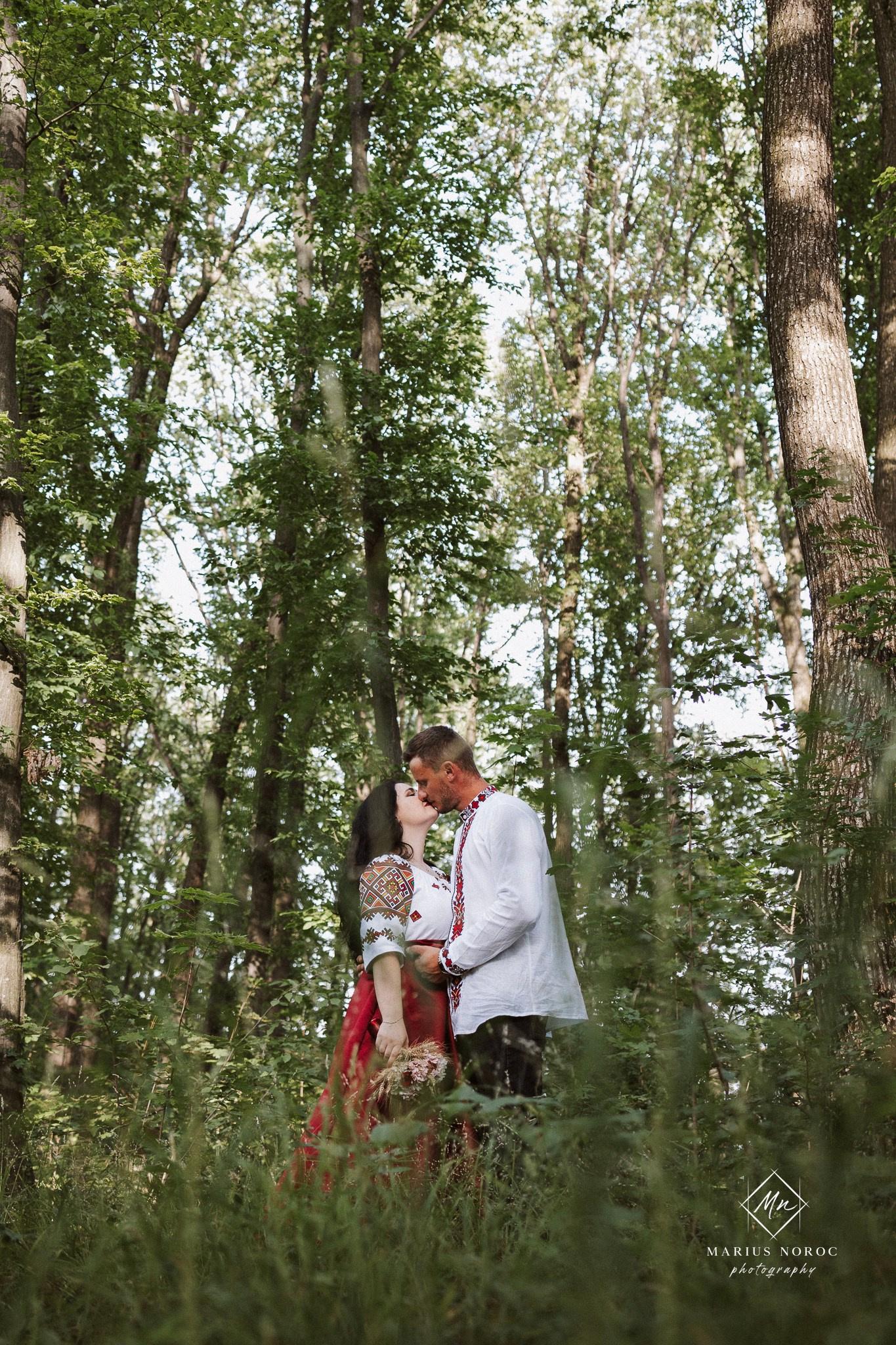 Nicoleta și Ionuț au ales Forest Events Cucorăni pentru ședința foto "