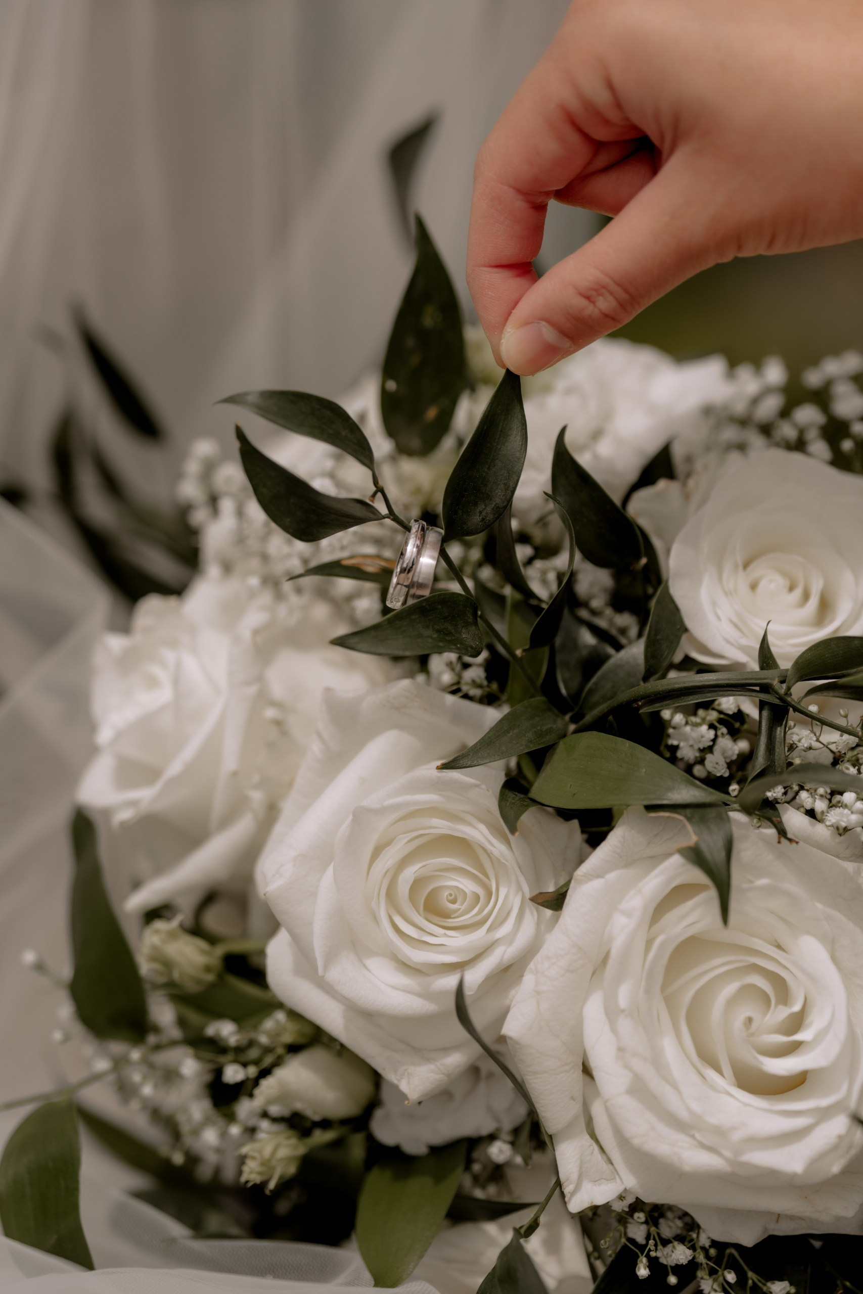 Chom & Kevin | Romantische Hochzeitsbilder in Würzburg – Hochzeitsfotografin Anna Saribekyan. Anna Saribekyan – Beste Hochzeitsfotografin in Würzburg, Top 10 in Deutschland