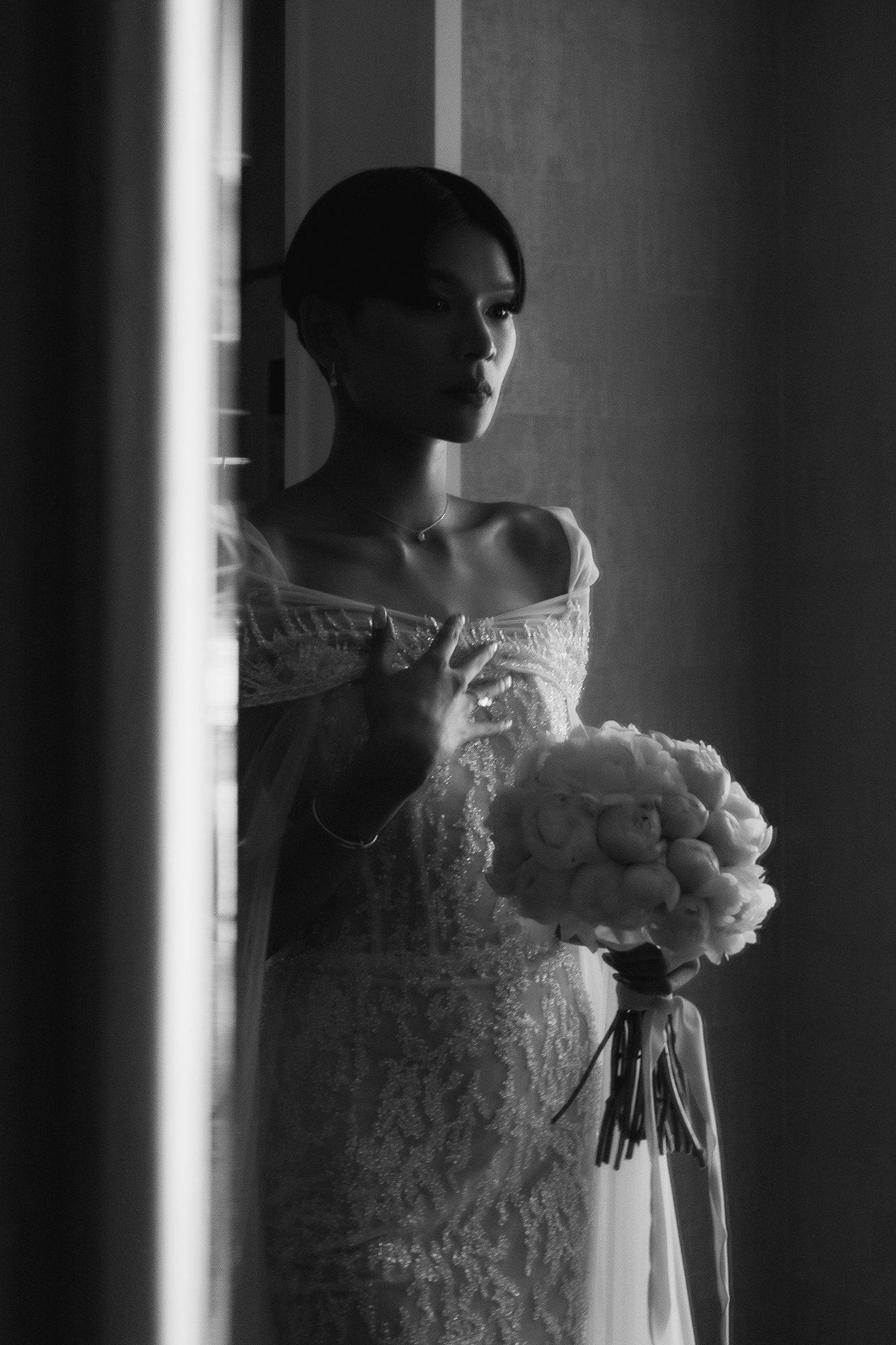 Wedding in famous Four Seasons Hotel, Madrid. Wedding photographer videographer Spain