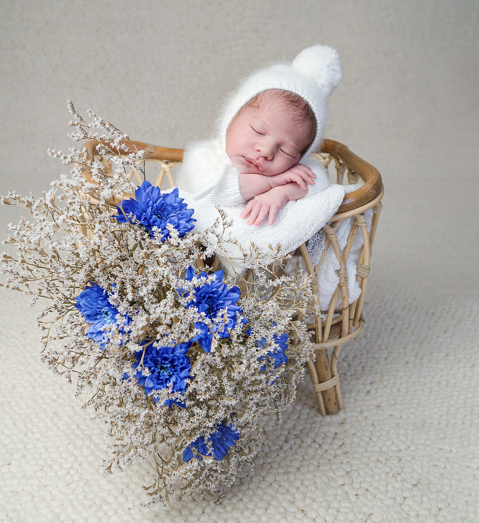 Bébé Newborn Photographer in Copenhagen