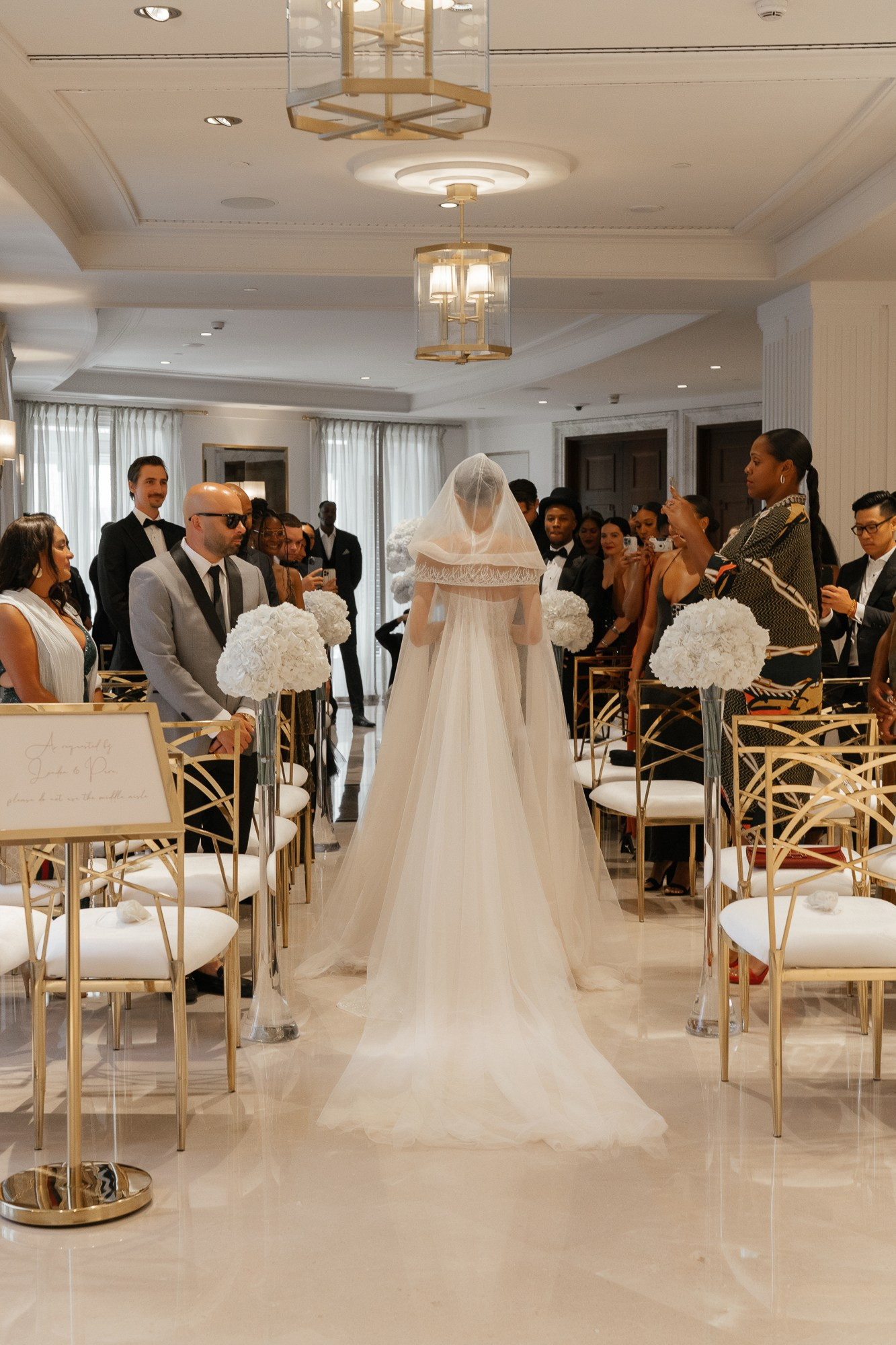 Wedding in famous Four Seasons Hotel, Madrid. Wedding photographer videographer Spain