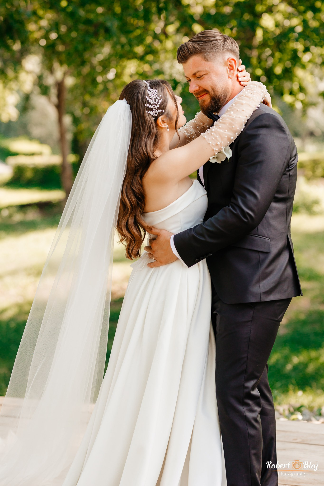 Bella & Tony. Robert Blaj - Fotograf Nuntă Iași