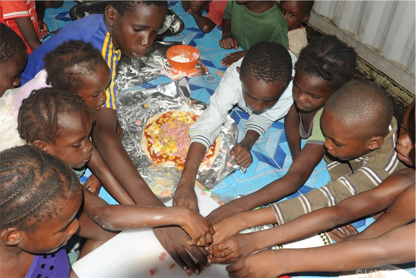 Photos of volunteer work in Congo. Simbahalu