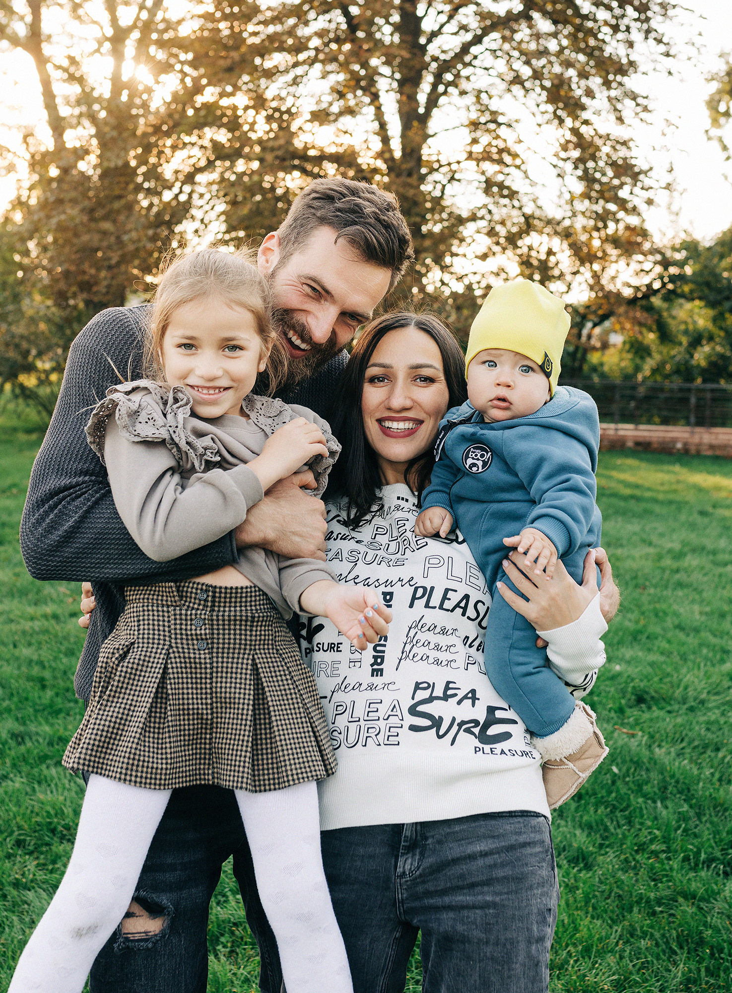 Семейная фотосессия в Праге. Вышеград. Семейный и свадебный фотограф в Праге Наталья Федори