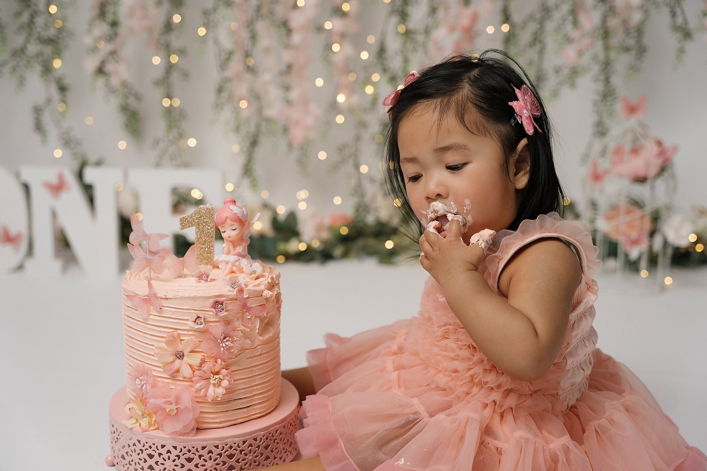 Cake smash session price guide. Newborn and family photographer. Hills District. Sydney