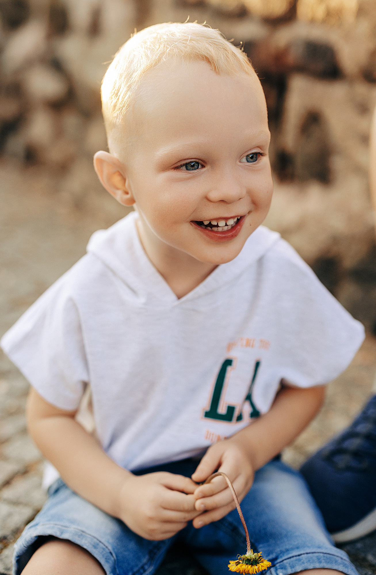 Таня, Андрей и Паша на прогулке. Family and wedding photographer in Prague Natalia Fedori