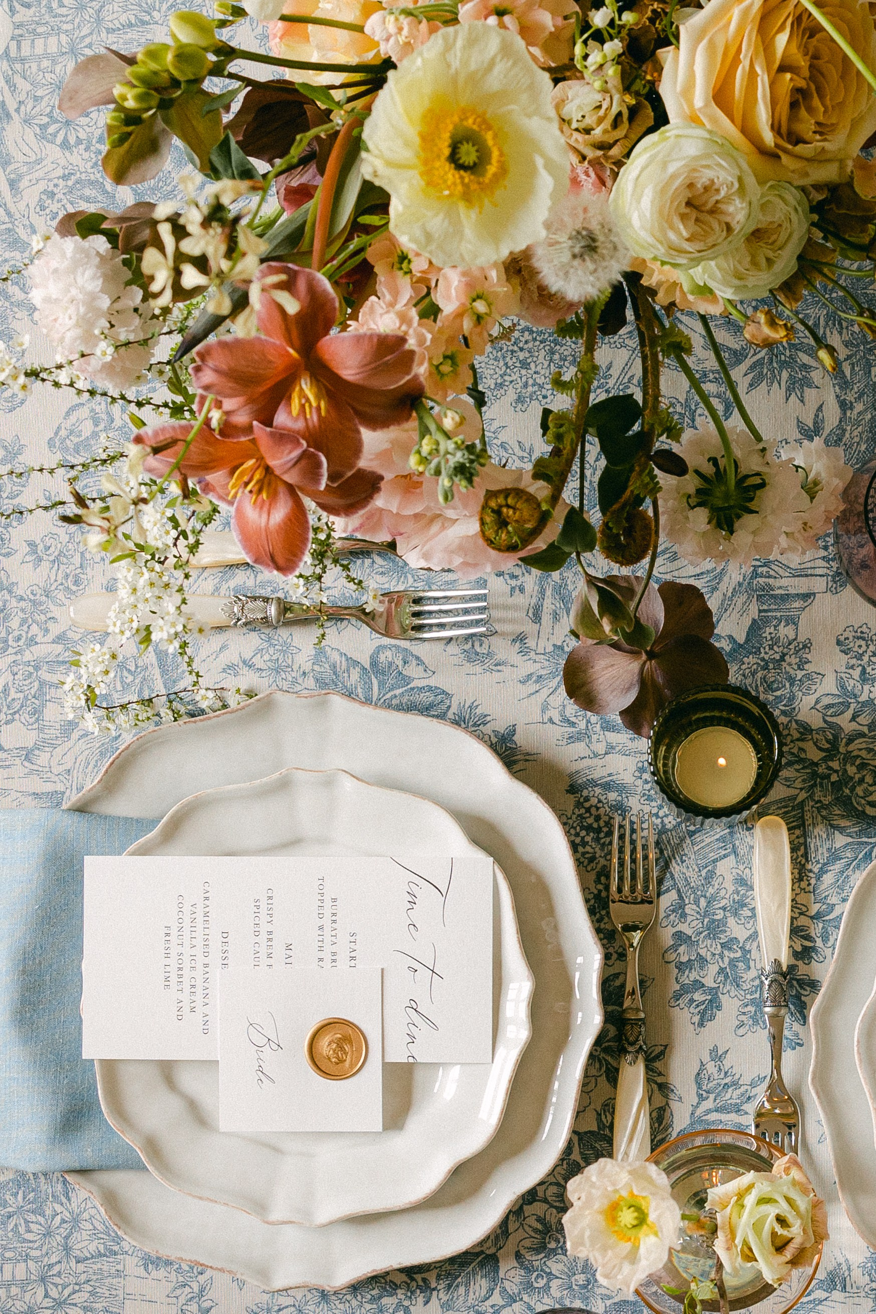 Wedding Photoshoot at St. Charles Hall, Meggen on Lake Lucerne | Stunning Setting at Lake Lucerne. Wedding and Family Photographer Switzerland and Italy. Valeria Diaz