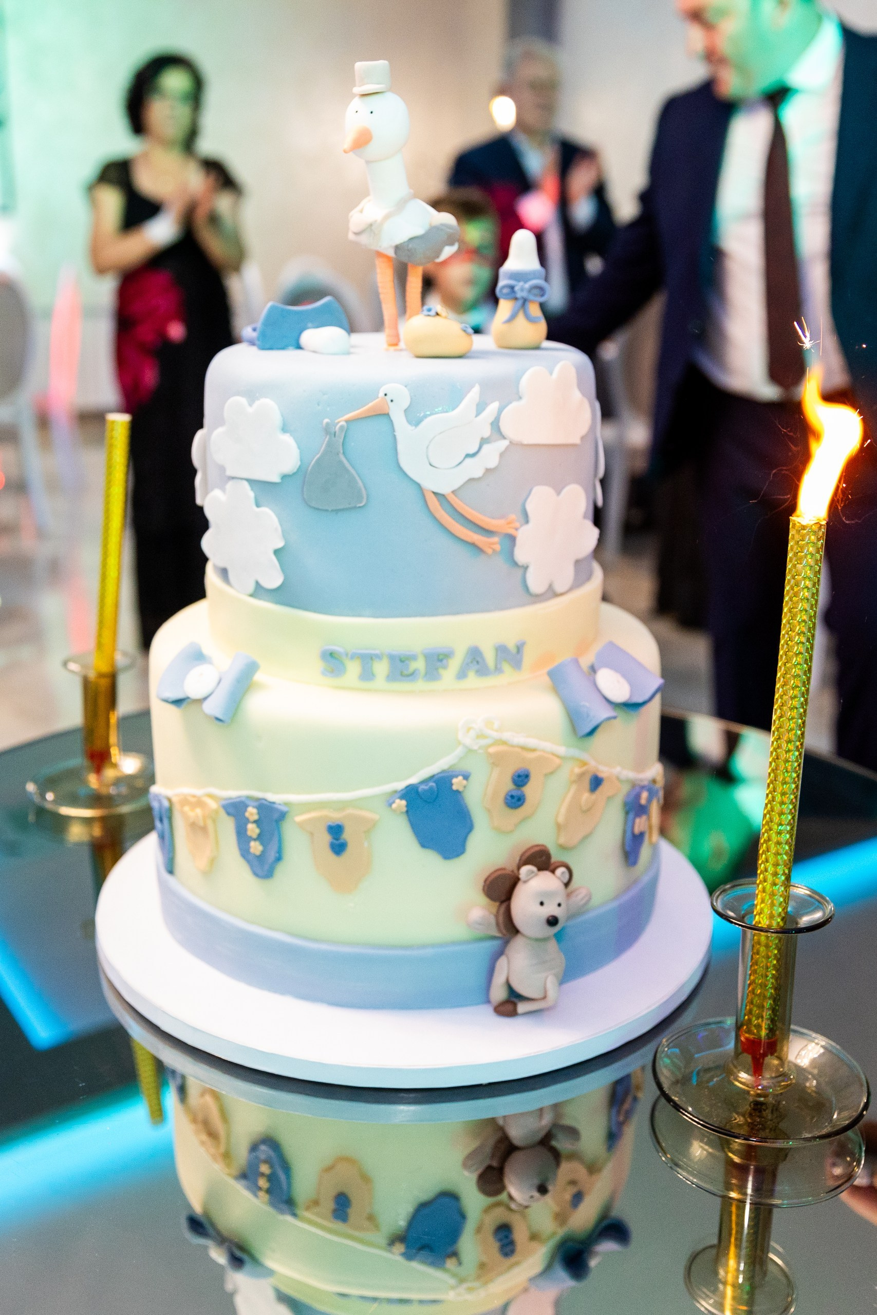 fotograf botez , fotografie botez Botoșani, fotograf Alin Chirilă, amintiri botez, fotografii botez, botez Miruna Parascheva, fotograf copii, fotografie botez în Botoșani-alt="botez , fotografie botez Alin Chirilă, amintiri botez, fotografii emoționante botez Botoșani"-- fotografii-botez-bebelus- amintiri-botez-micuț- moment-sfânt-crestinare- fotografie-emotionanta-botez- detalii-botez-bebelusi- parinti-fericiti-la-botez- fotograf-botez-profesionist- botez-in-biserica-ortodoxa- micuț-botezat-cu-emoție- zâmbete-și-lacrimi-la-botez- bebeluș-la-cristelniță- decor-botez-colorat- botez-cu-dragoste-și-credință- emotie-pura-la-botez- fotograf-botez-botosani- botez-iasi-suceava-fotograf- amintiri-nepretuite-botez-- Preotul ținându-l pe micuțul Mathias Gabriel la botez, în biserica Înălțarea Domnului, Copălău - Detalii de la botezul lui Mathias – lumânare, trusou și icoană - Familia lui Mathias Gabriel alături de micuț, în ziua botezului - Portret emoționant cu mama și bebelușul în brațe, în biserică,fotograf profesionist evenimente Botoșani, Iași, Suceava, Fălticeni, Bacău, Pașcani, Roman - AlinoFotoStudio by Alin Chirilă - servicii foto nuntă, botez, cununie, ședințe foto creative, albume personalizate, fotografii emoționante și calitative pentru cele mai importante momente din viață,fotograf nuntă Botoșani Alin Chirilă, ședință foto botez Iași - AlinoFotoStudio, servicii fotograf profesionist evenimente Suceava, fotograf cununie civilă Fălticeni - Alin Chirilă, album foto nuntă personalizat Bacău.“Bebeluș botezat în biserică, ținut în brațe de nași” • “Detaliu cu lumânarea de botez decorată cu flori albe” • “Părinți emoționați alături de copilul lor la ceremonia de botez” • “Masa festivă de botez cu decor tematic și tort personalizat” • “Momentul în care preotul toarnă apă sfințită pe fruntea bebelușului” “Bebeluș în rochie albă de botez, zâmbind în brațele mamei” • “Detaliu cu cruciulița de botez așezată pe o pernă de satin” • “Părinți și nași aprinzând lumânările în timpul ceremoniei de botez” • “Tort de botez decorat cu figurine tematice și numele copilului” • “Copil botezat dormind liniștit în pătuțul decorat festiv” • “Momentul în care preotul binecuvântează copilul în fața altarului” • “Invitați adunându-se în jurul mesei festive la petrecerea de botez” • “Bebeluș ținând în mână o jucărie personalizată primită la botez” • “Familie fericită pozând împreună după ceremonia de botez” • “Decor tematic cu baloane și flori la locația petrecerii de botez” fotograf Botoșani fotograf evenimente fotograf botez Alin Chirila fotograf alinofotostudio.fotograf botez Amelis Maria, fotografie botez Botoșani, fotograf Alin Chirilă, amintiri botez, fotografii botez, botez Amelis Maria, fotograf copii, fotografie botez în Botoșani,