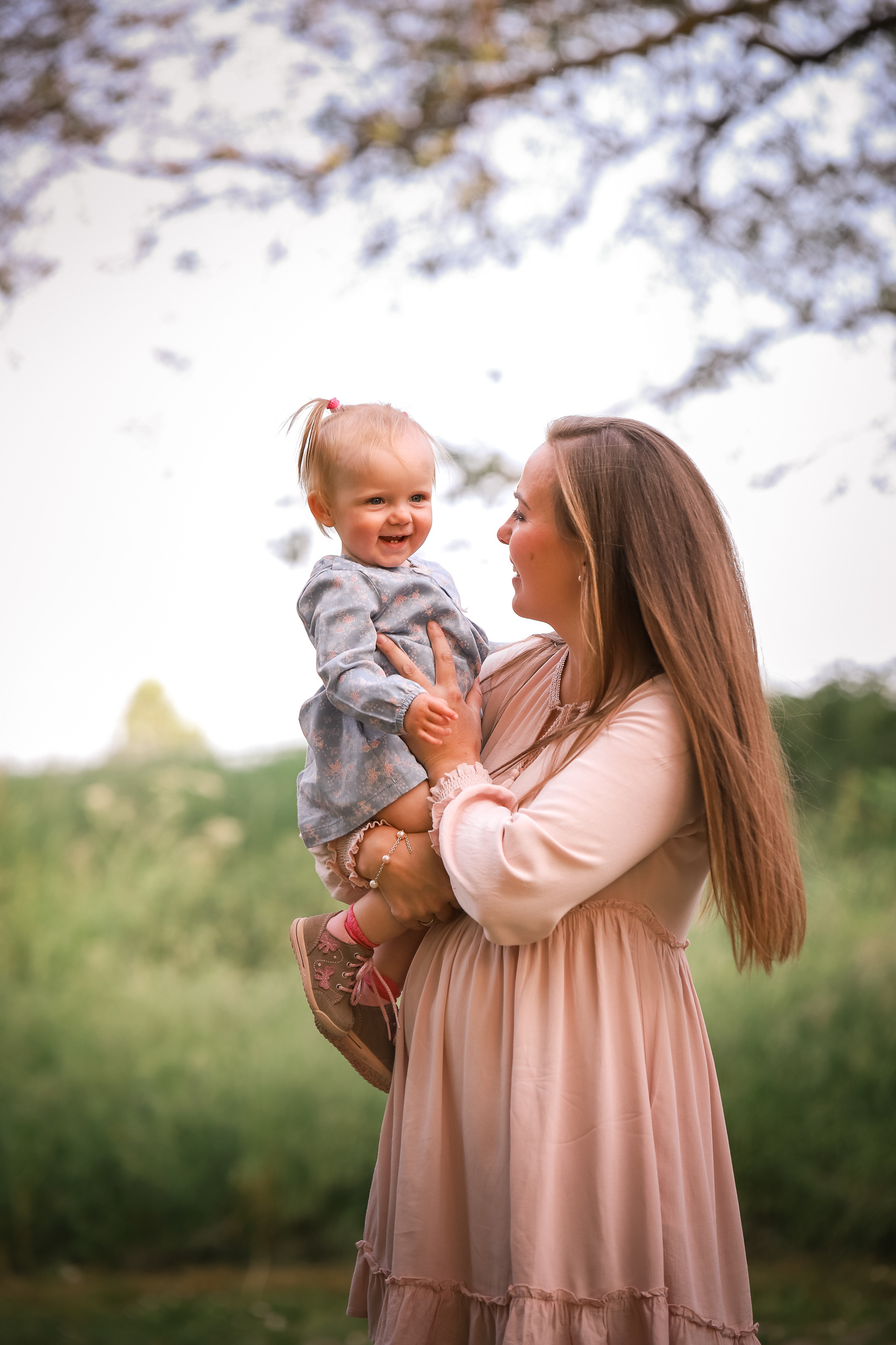 Familienfotoshooting Seepark. Fotograf in Freiburg, Meerim Kaufmann