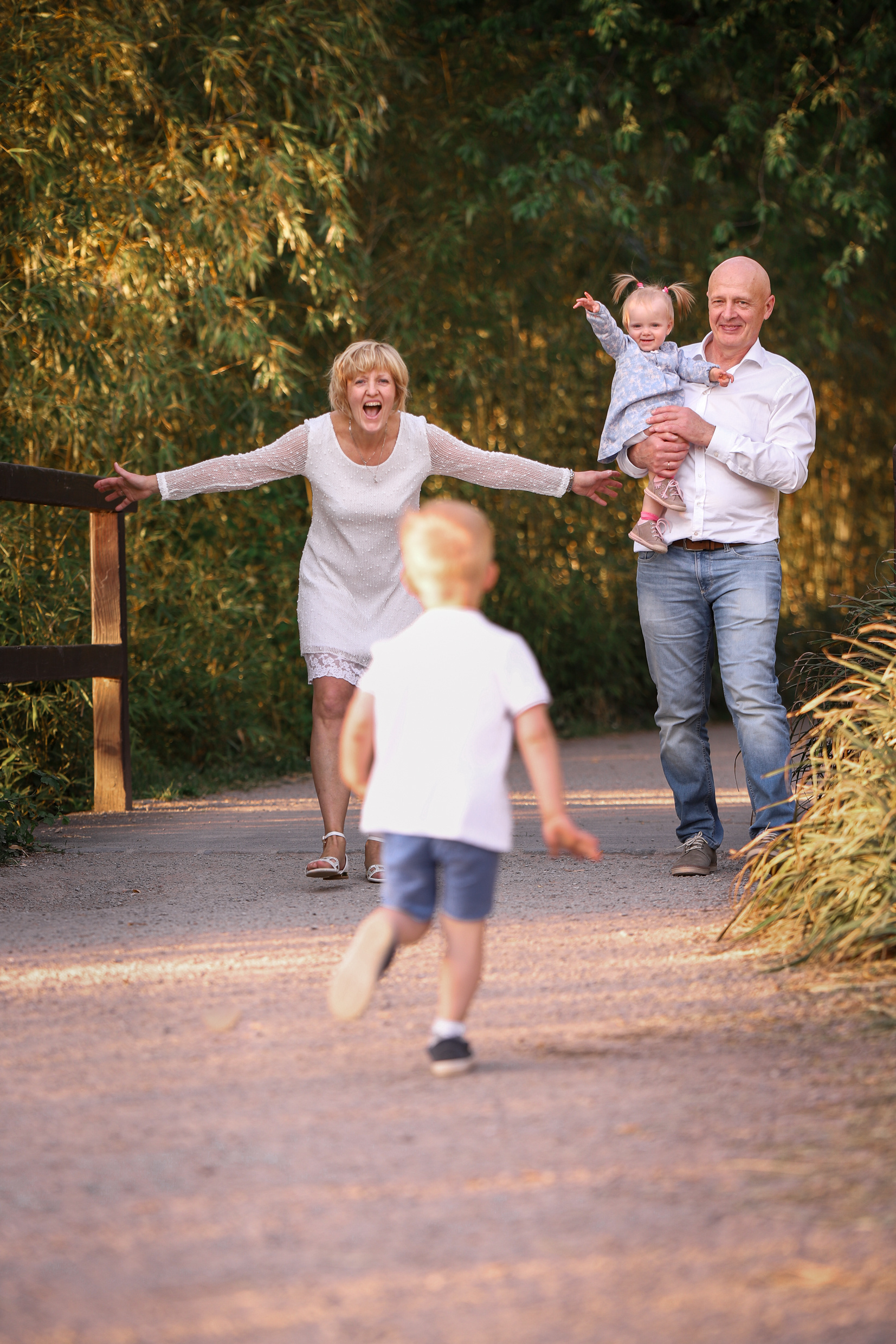 Familienfotoshooting Seepark. Fotograf in Freiburg, Meerim Kaufmann