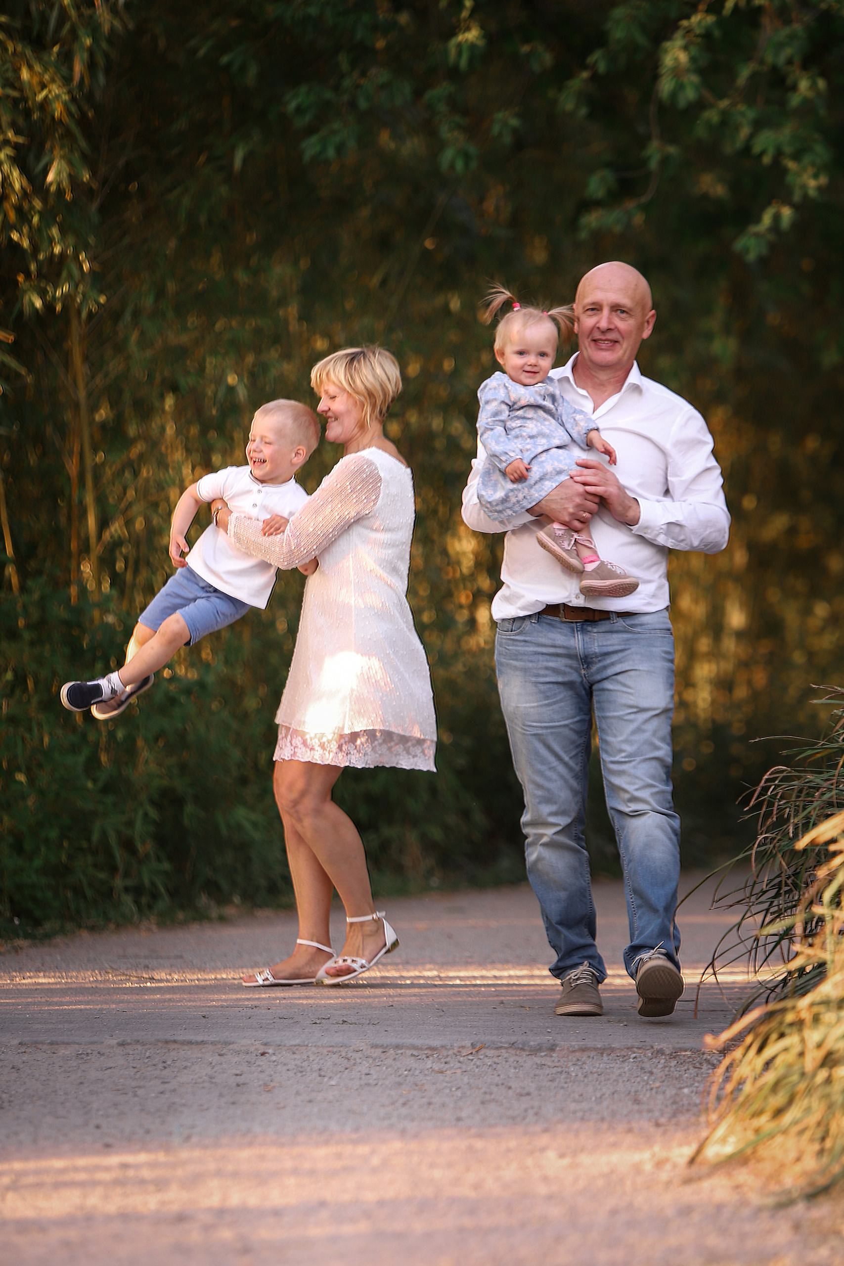 Familienfotoshooting Seepark. Fotograf in Freiburg, Meerim Kaufmann