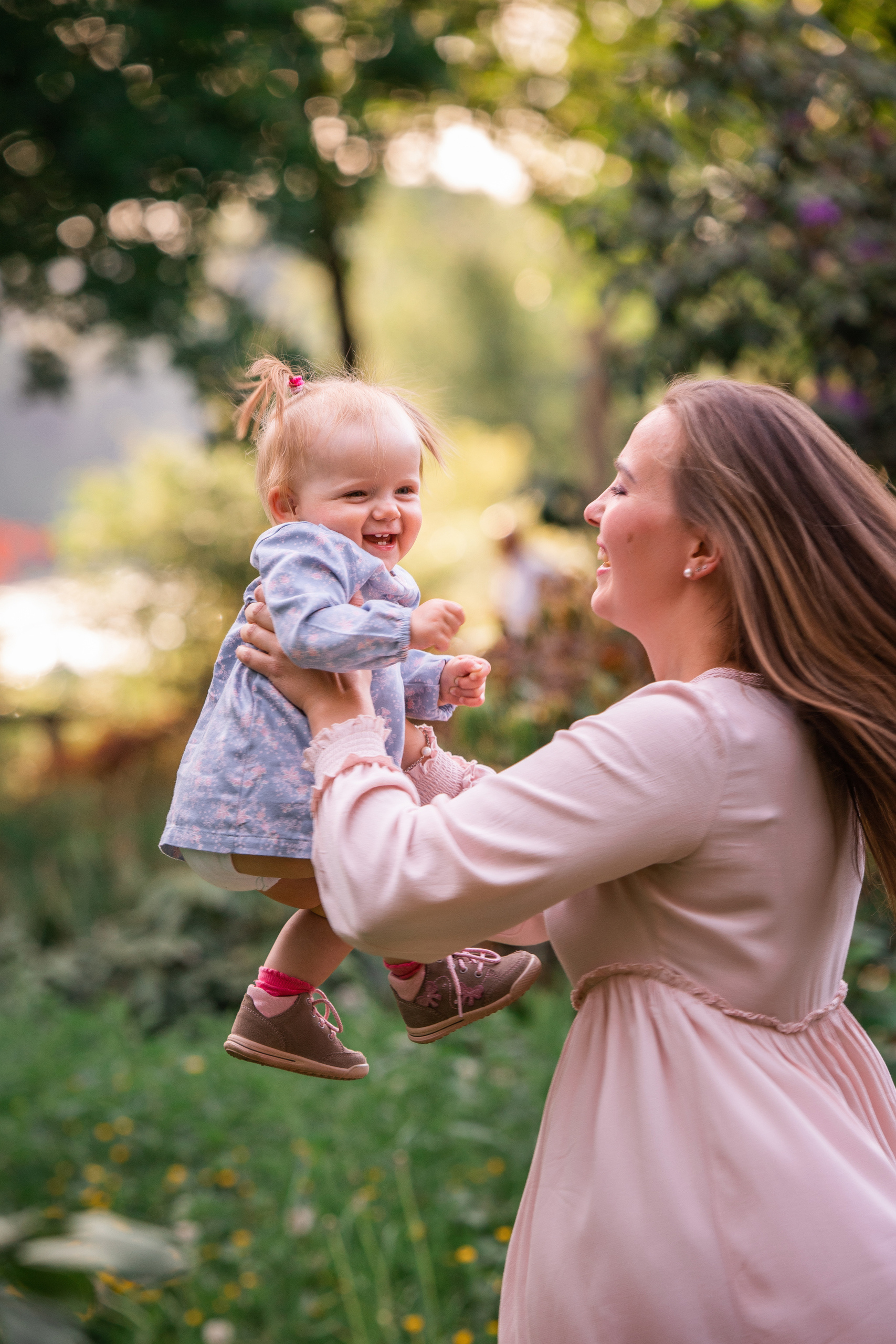 Familienfotoshooting Seepark. Fotograf in Freiburg, Meerim Kaufmann