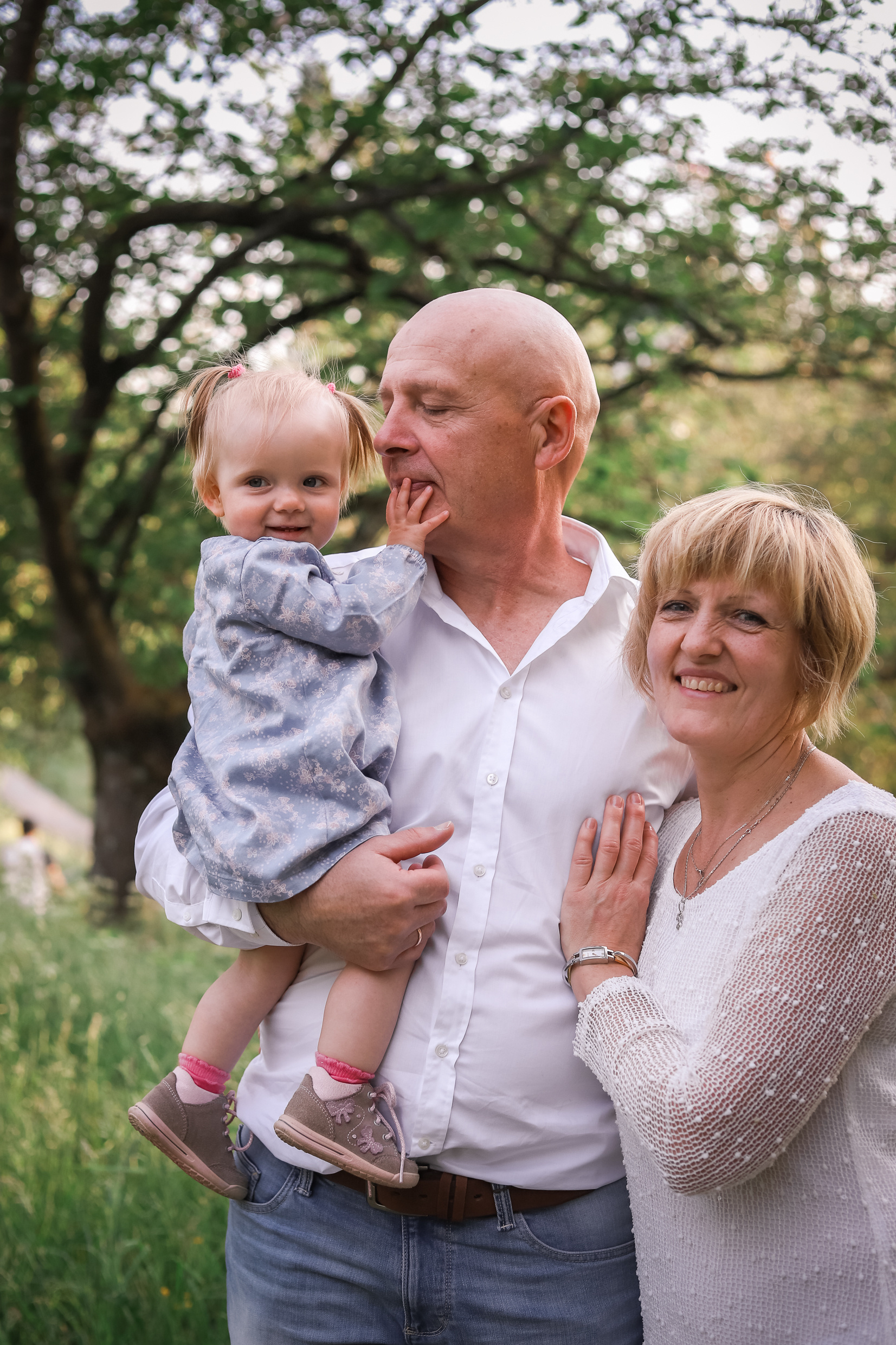 Familienfotoshooting Seepark. Fotograf in Freiburg, Meerim Kaufmann