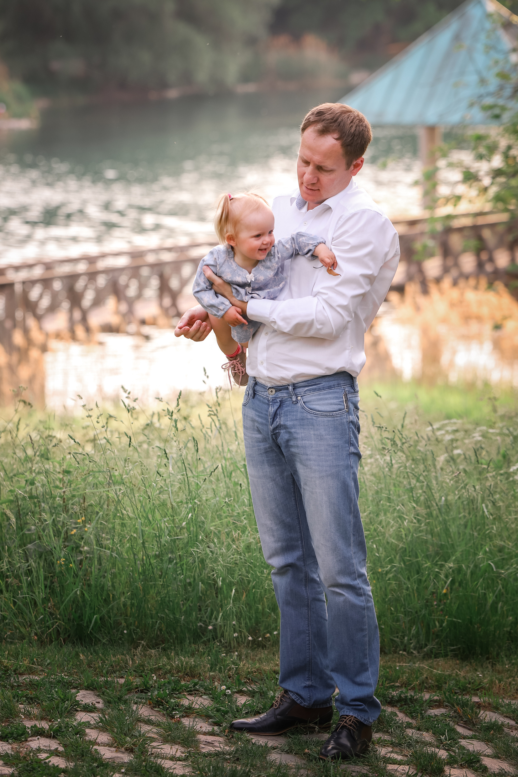 Familienfotoshooting Seepark. Fotograf in Freiburg, Meerim Kaufmann